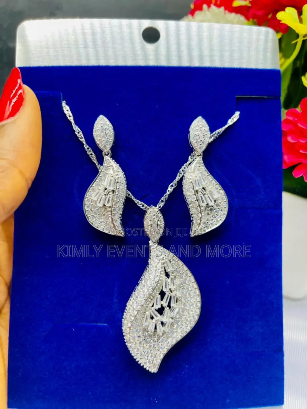 Zirconia Earr and Necklace With Pendant Set