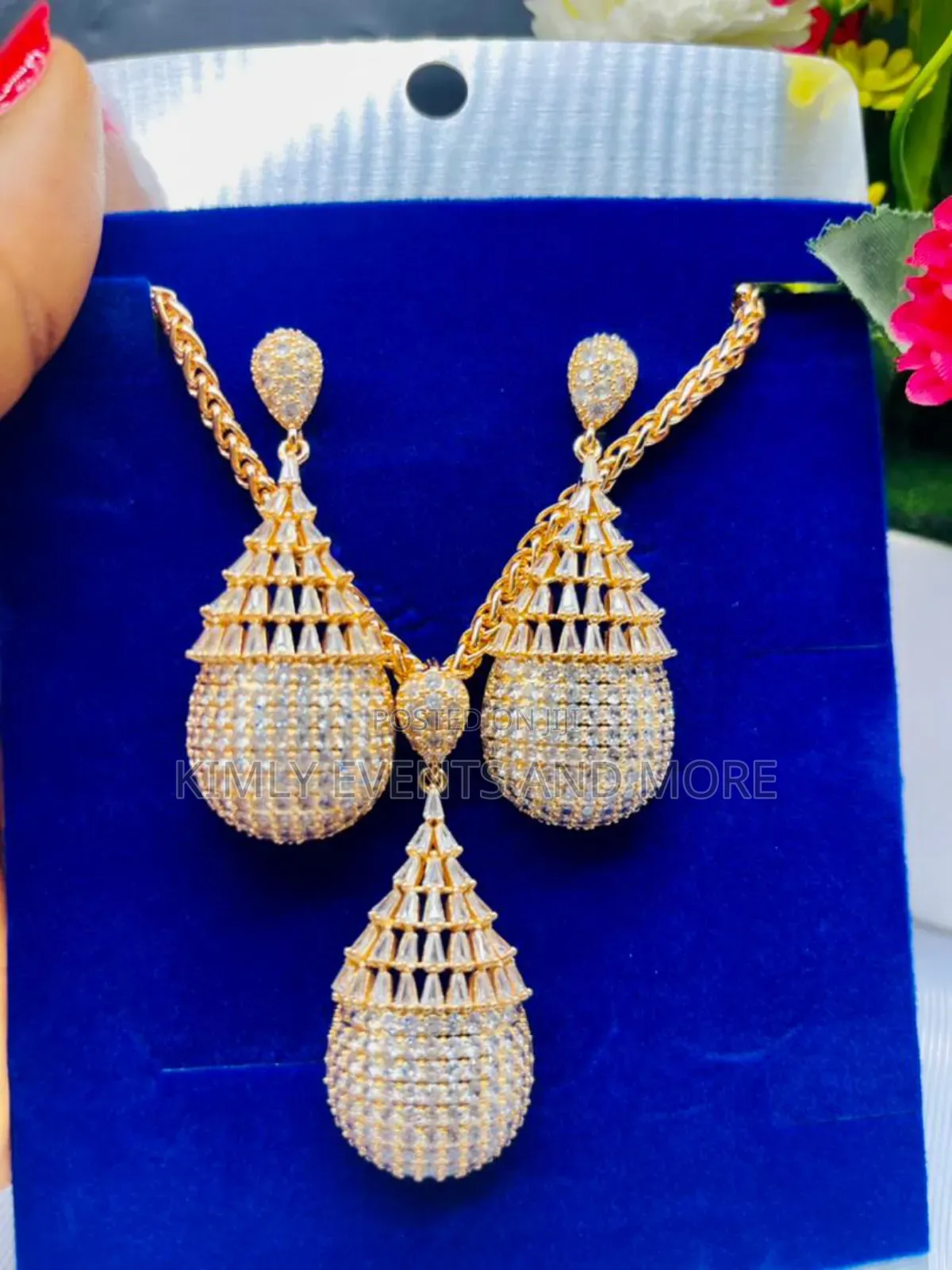 Zirconia Earr and Necklace With Pendant Set