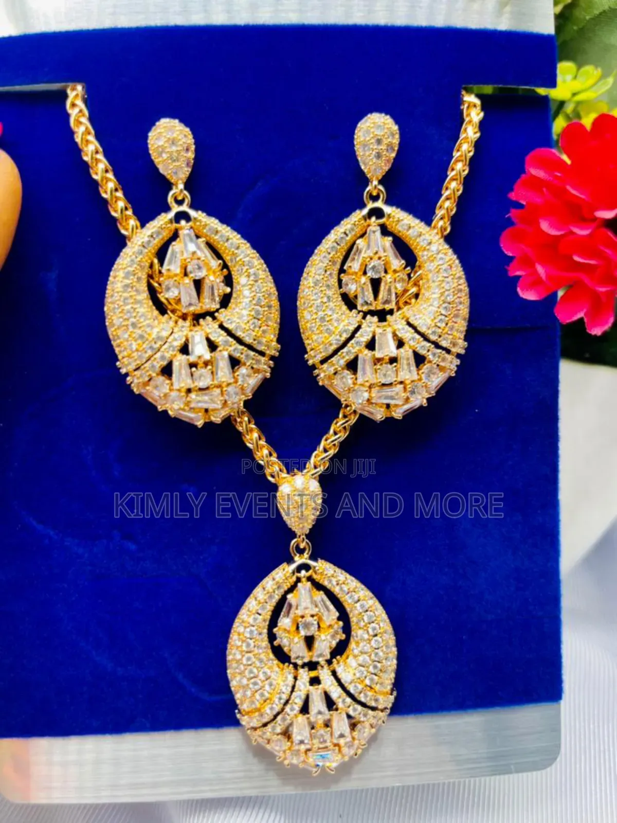 Zirconia Earr and Necklace With Pendant Set