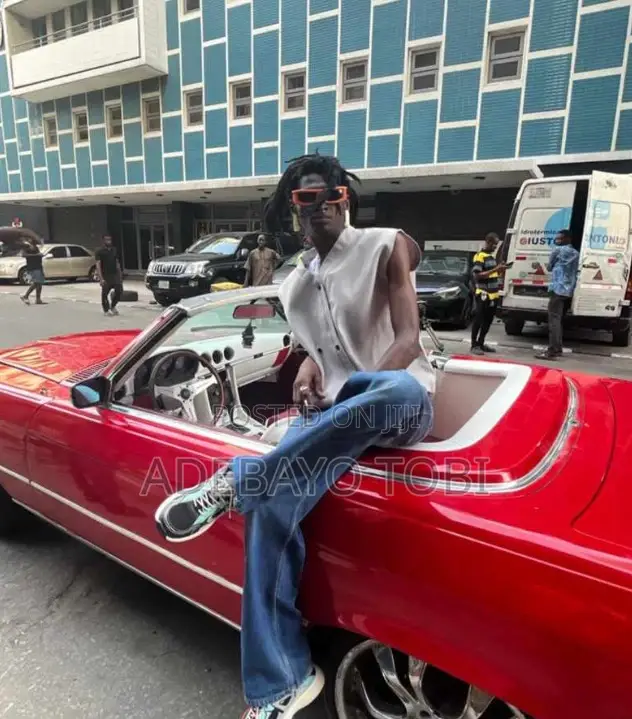 Convertible/Luxury Cars Available for Rent/Hire Services