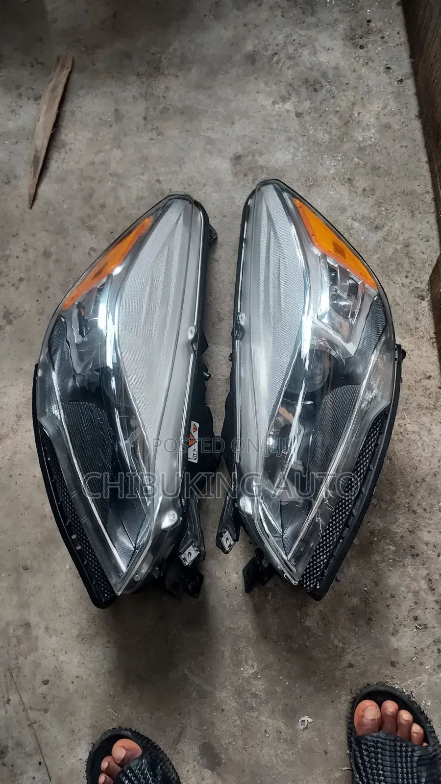 Head Light Ford Escape 2014