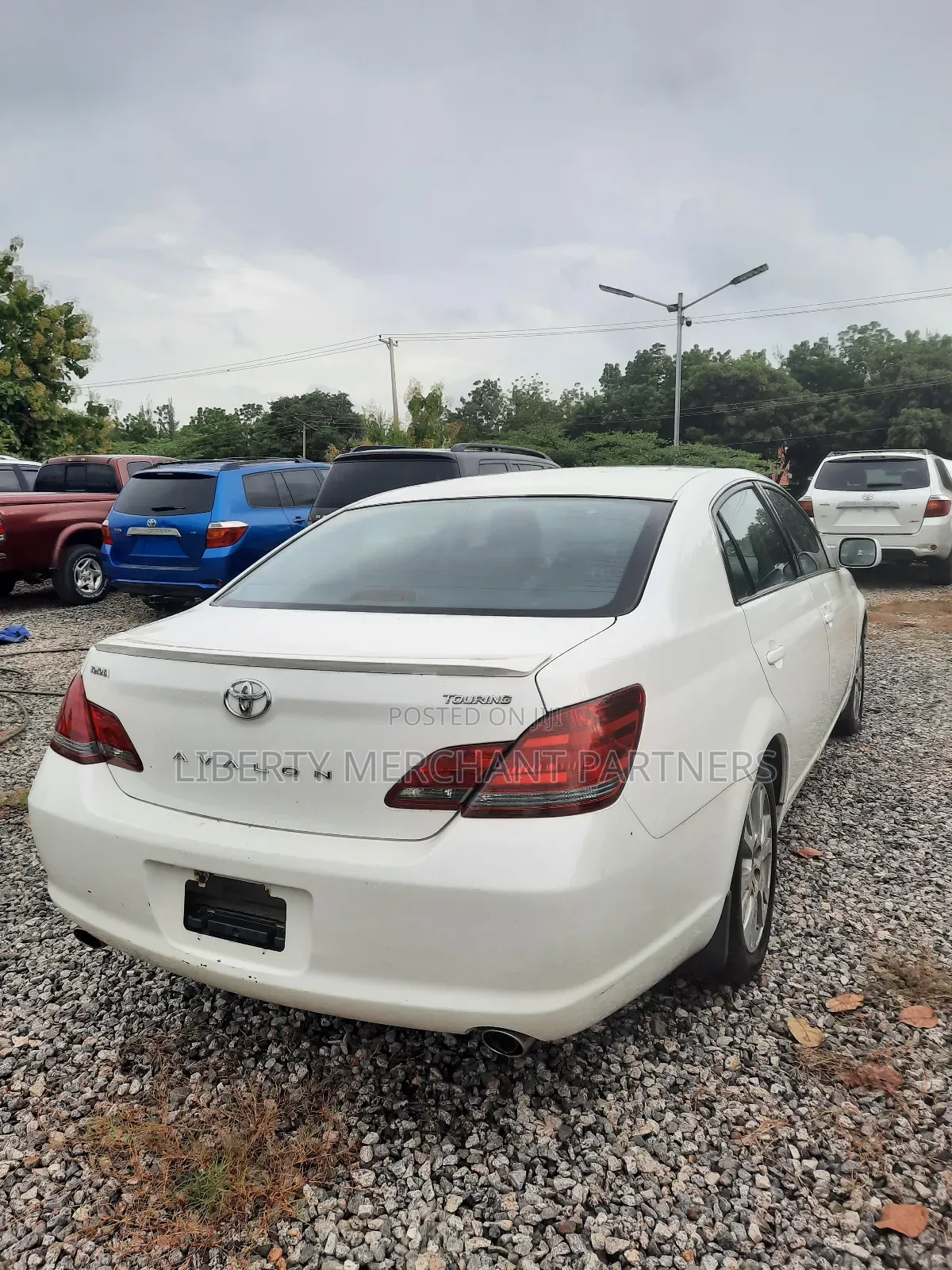 Toyota Avalon Touring Sedan FWD (3.5L 6cyl 6A) 2008 White