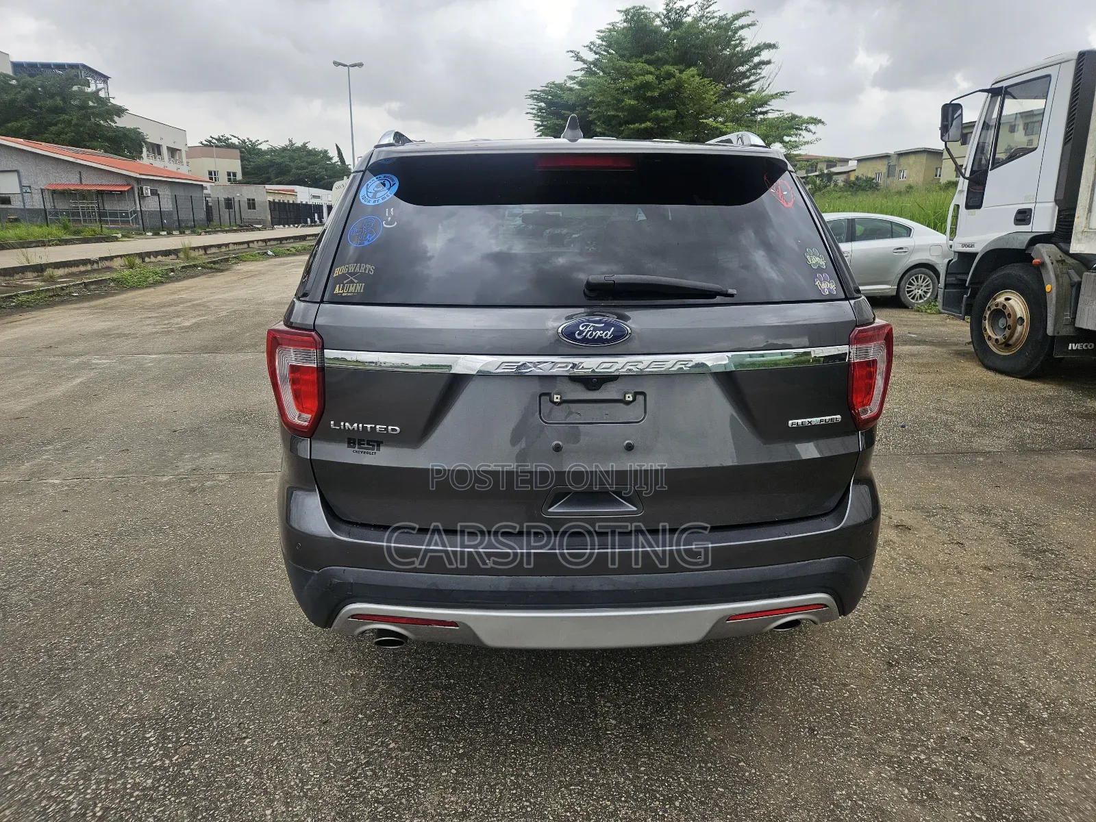 Ford Explorer Limited 4dr SUV (3.5L 6cyl 6A) 2016 Gray