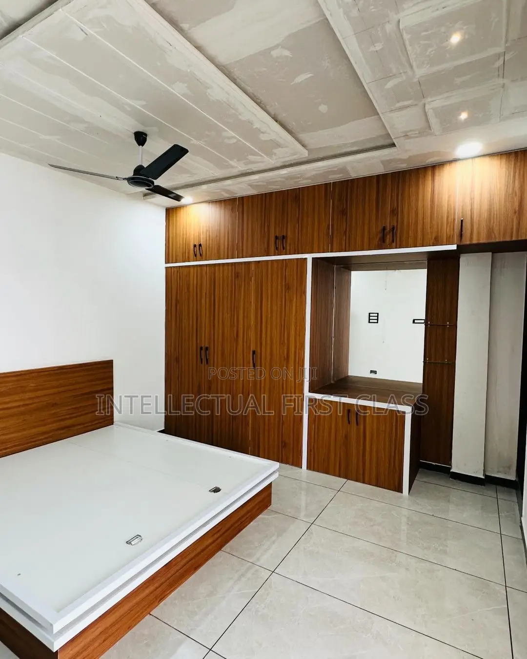 Set of Bed and Wardrobe