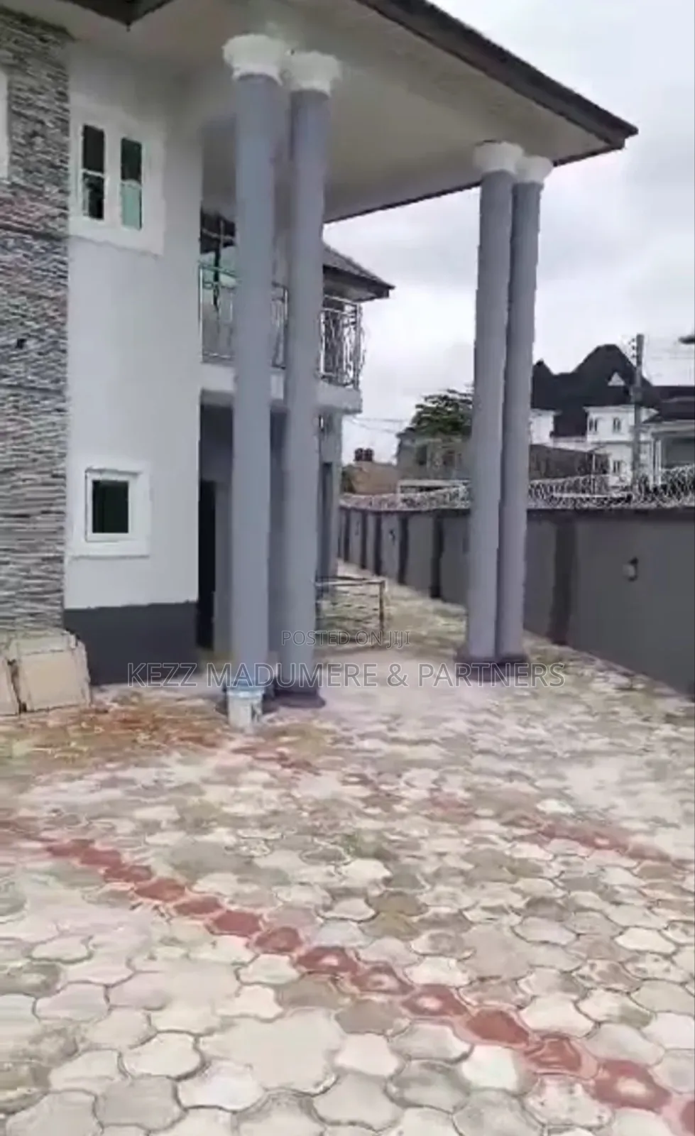 6bdrm Duplex in Inside An Estate ,, Trans Amadi for sale
