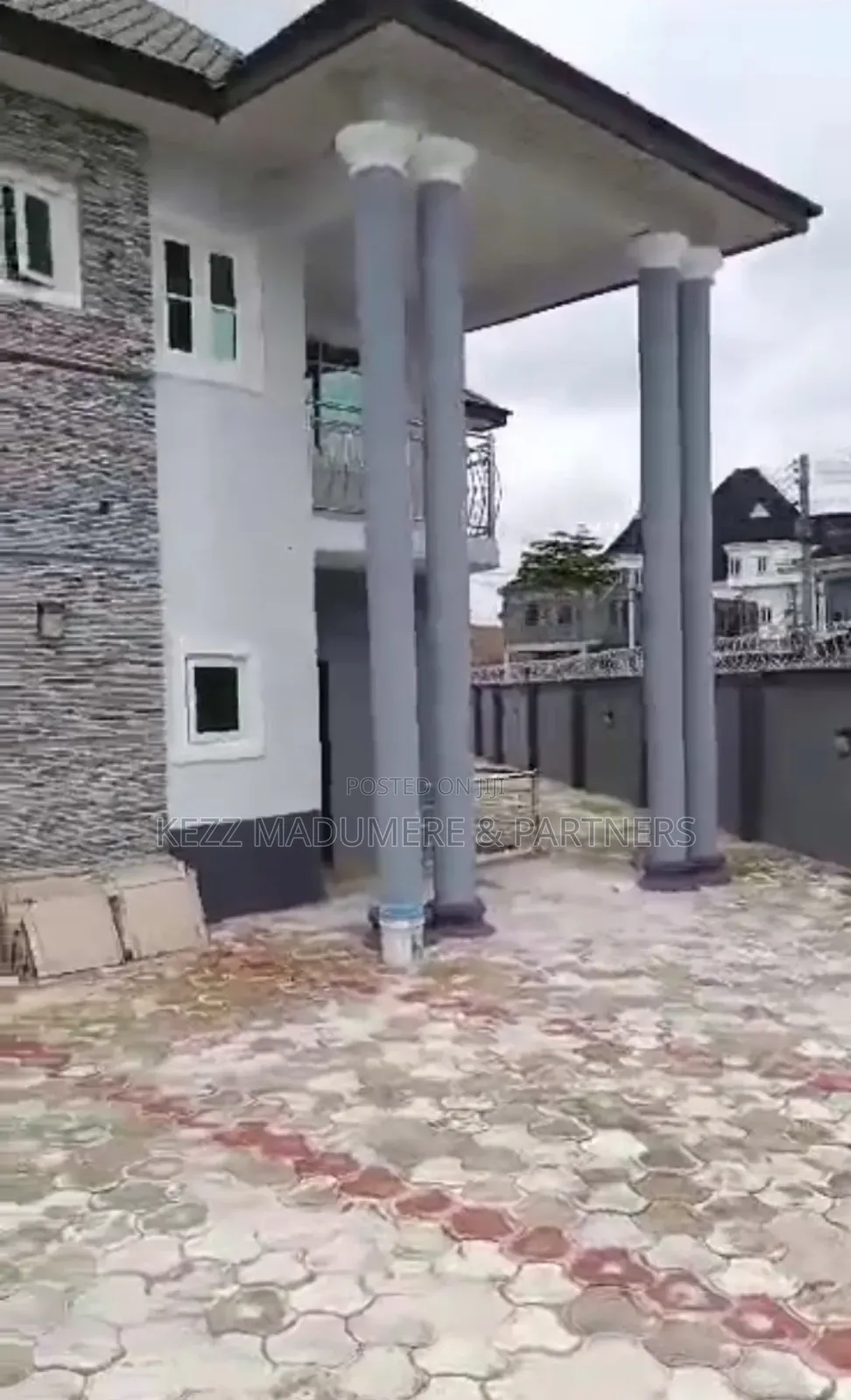 6bdrm Duplex in Inside An Estate ,, Trans Amadi for sale