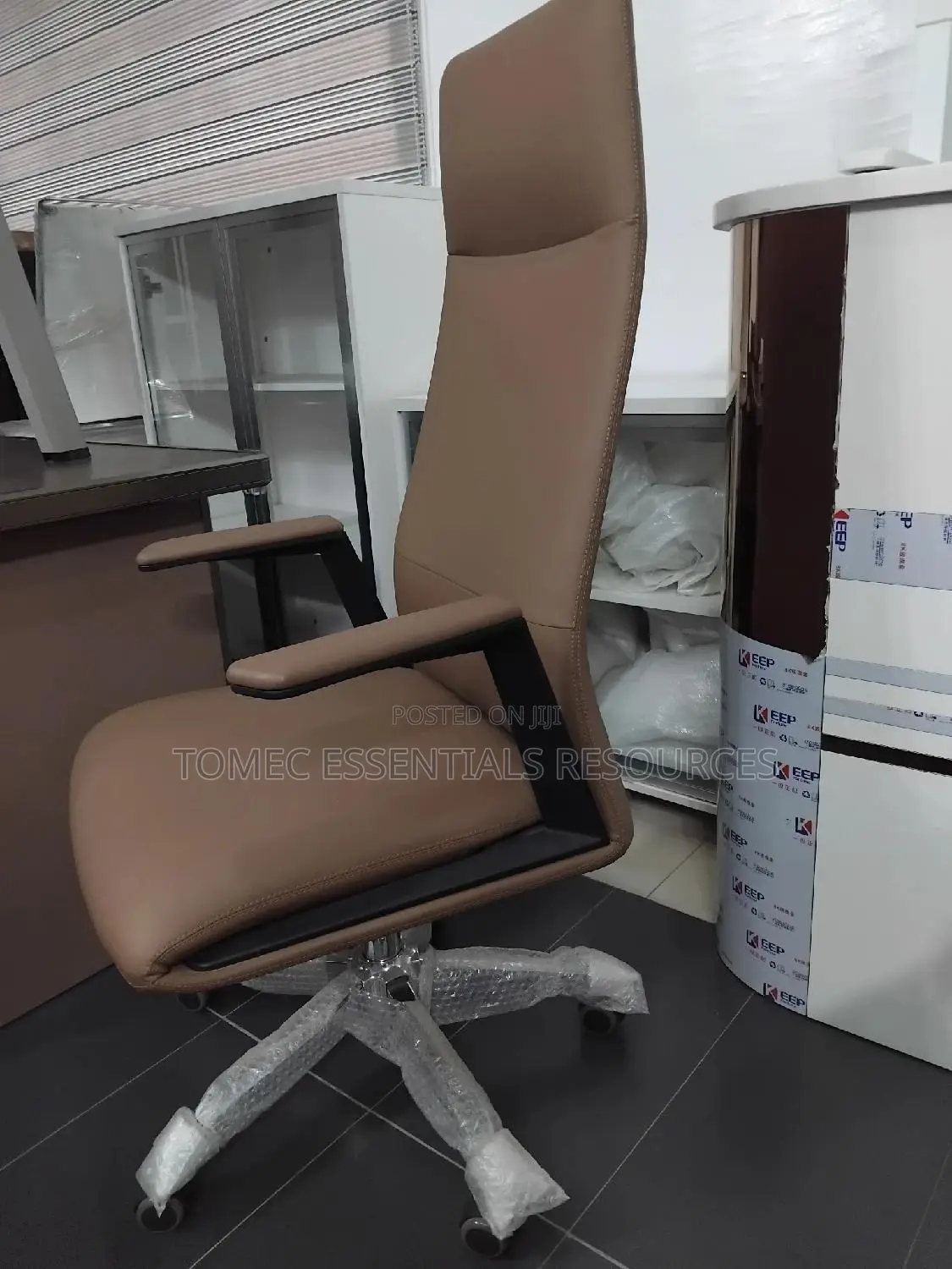 Imported Quality Executive Swivel Office Chair