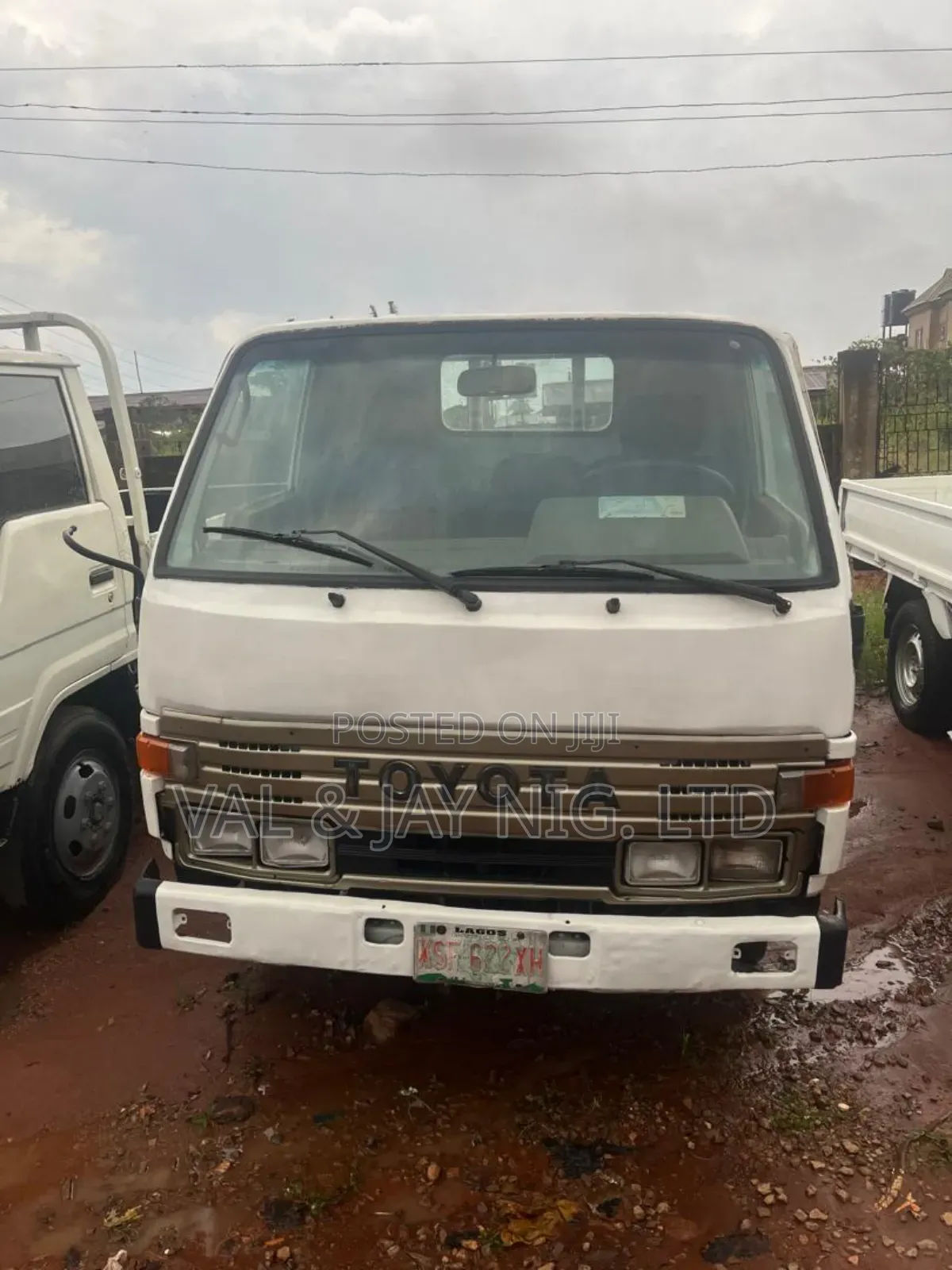 Toyota Dyna 150 - COMPANY USE - 6 Tyres