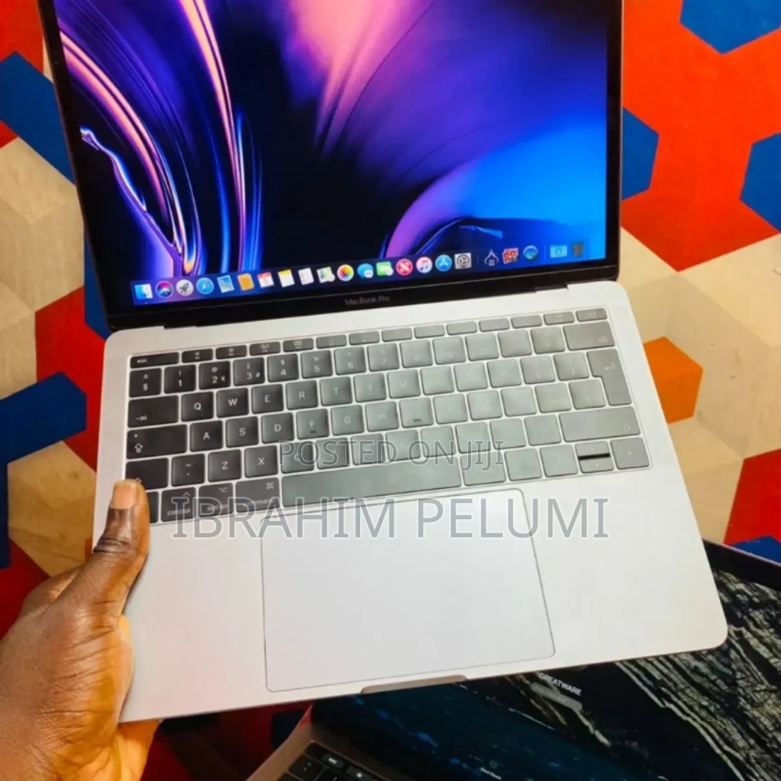 Laptop Apple MacBook Pro 2017 8GB Intel Core i5 SSD 256GB