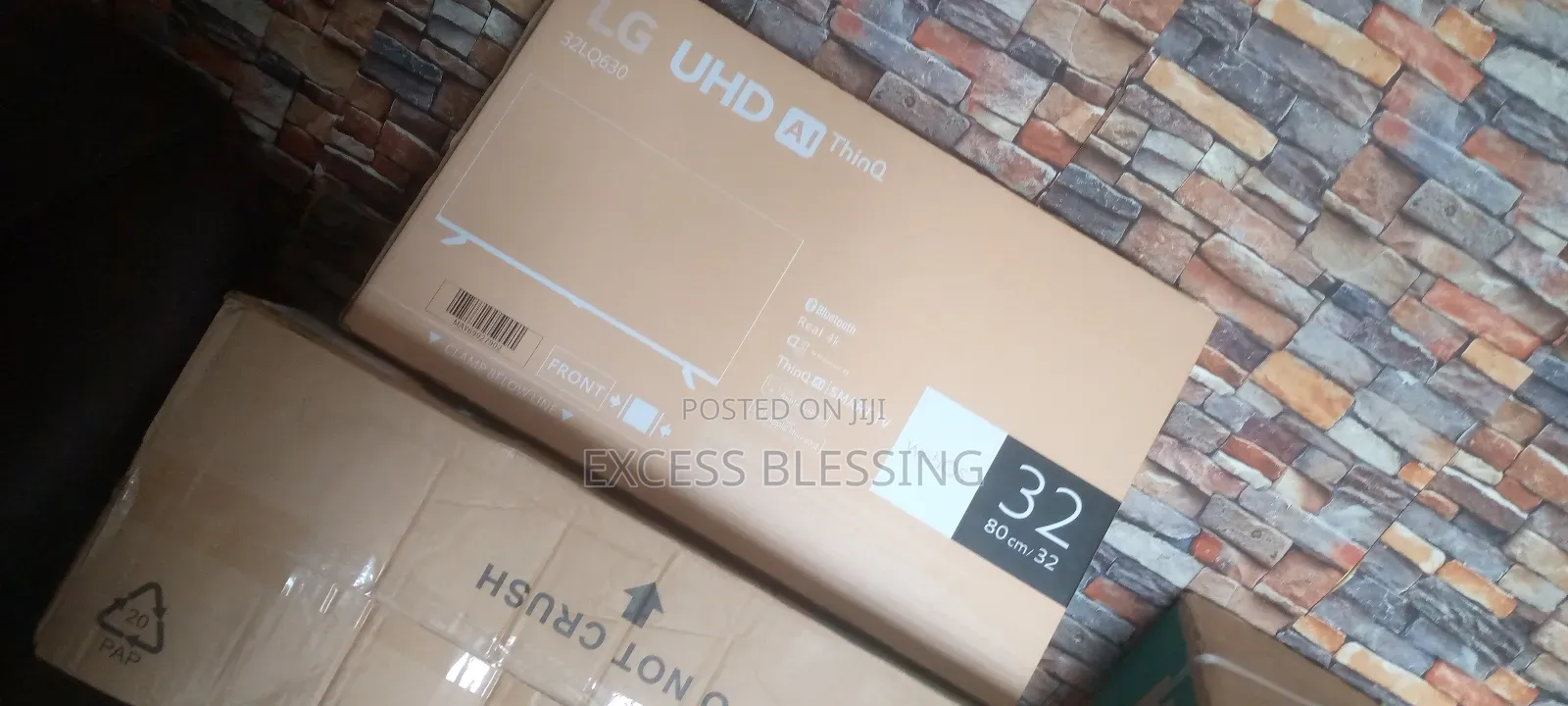 LG 32" Frameless Smart Television+Youtube -32lq630