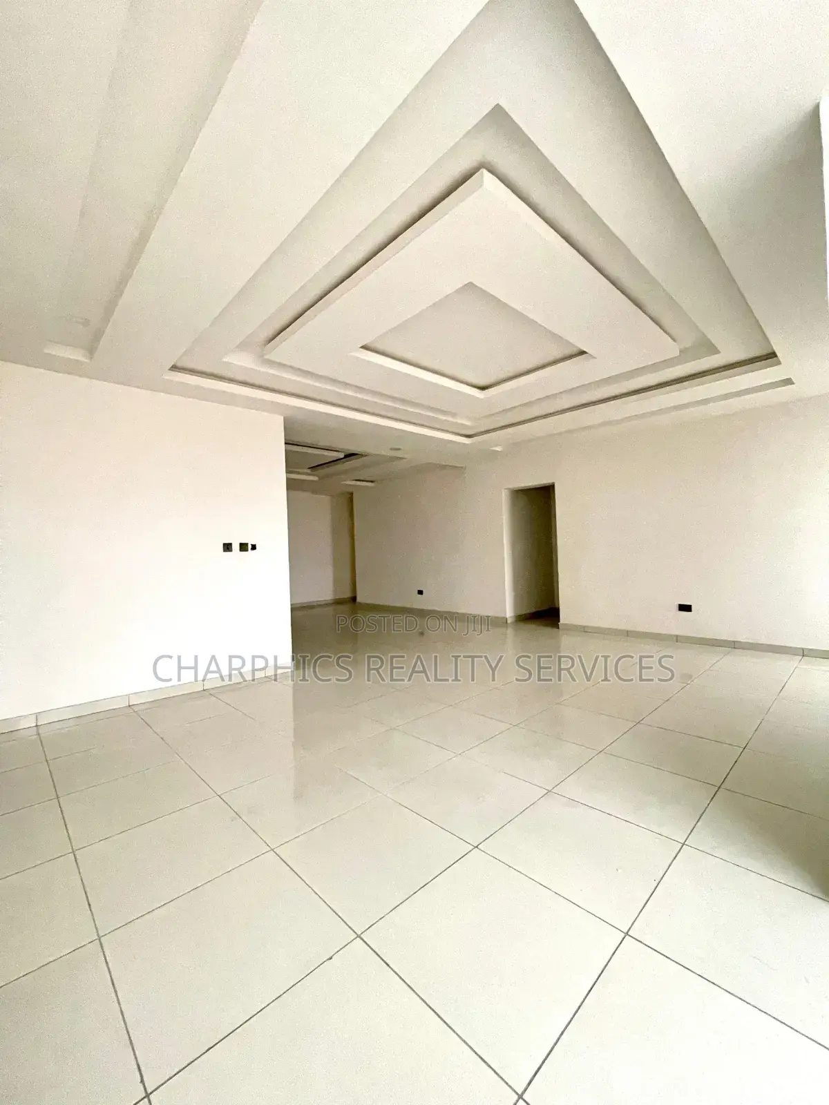 4bdrm Penthouse in Ikate for sale