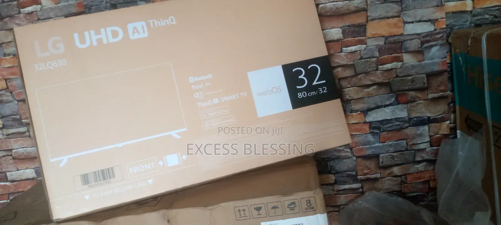 LG Quality Frameless 32" Smart TV+Youtube and Wi-Fi_32lq630