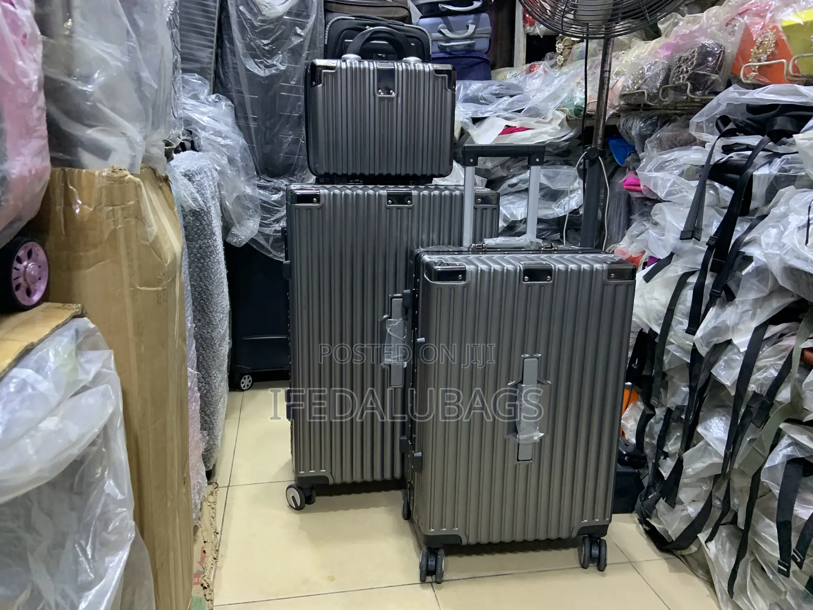 Set of Quality Travel Luggage With Water Holder