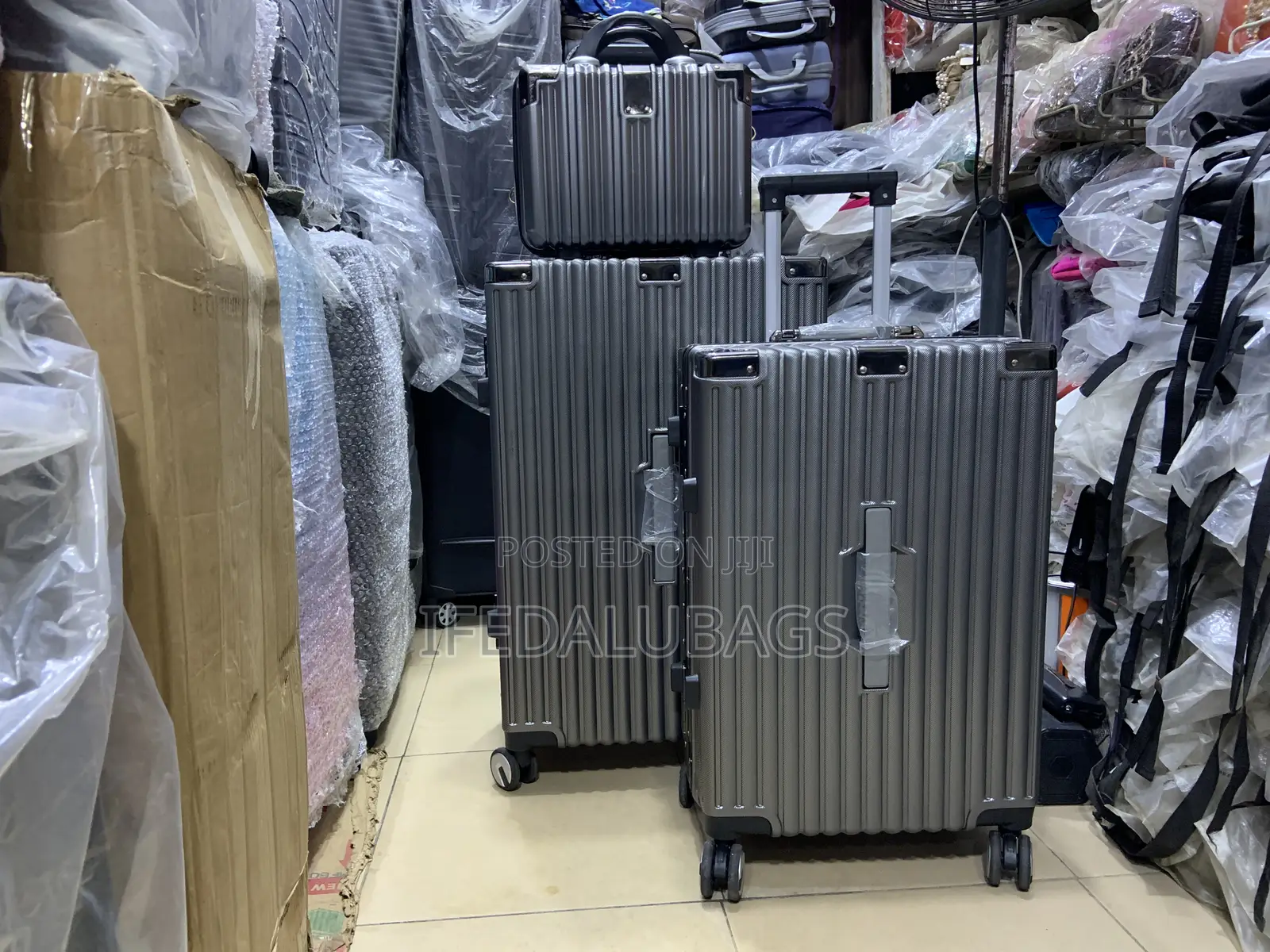 Set of Quality Travel Luggage With Water Holder