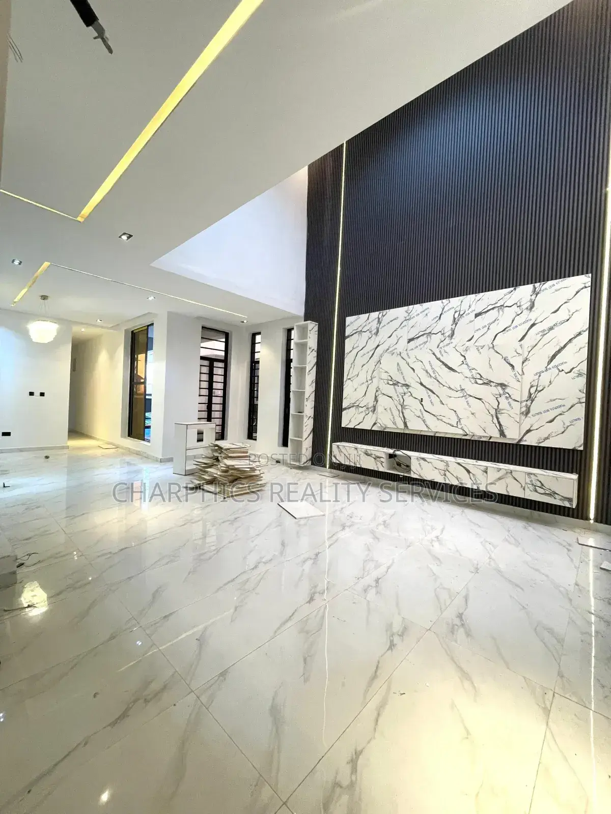 5bdrm Duplex in Ikota for sale