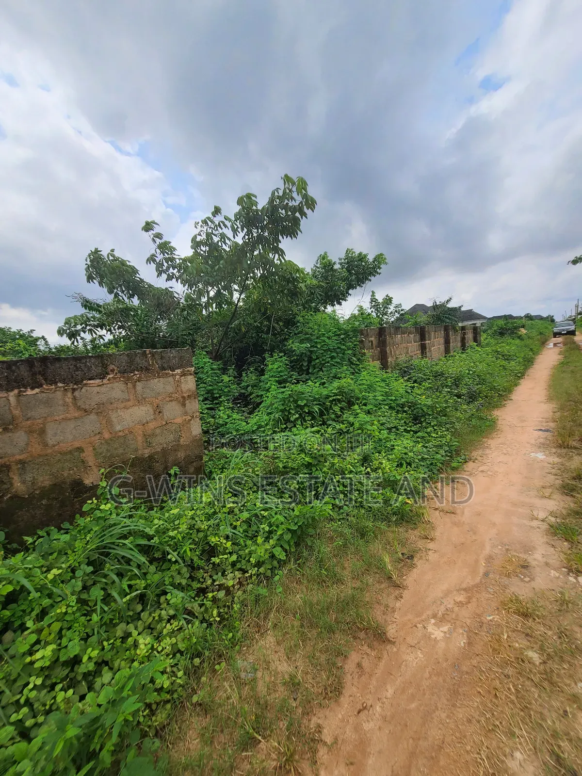 100x150ft for Sale Okhuoromi Off Airport Road