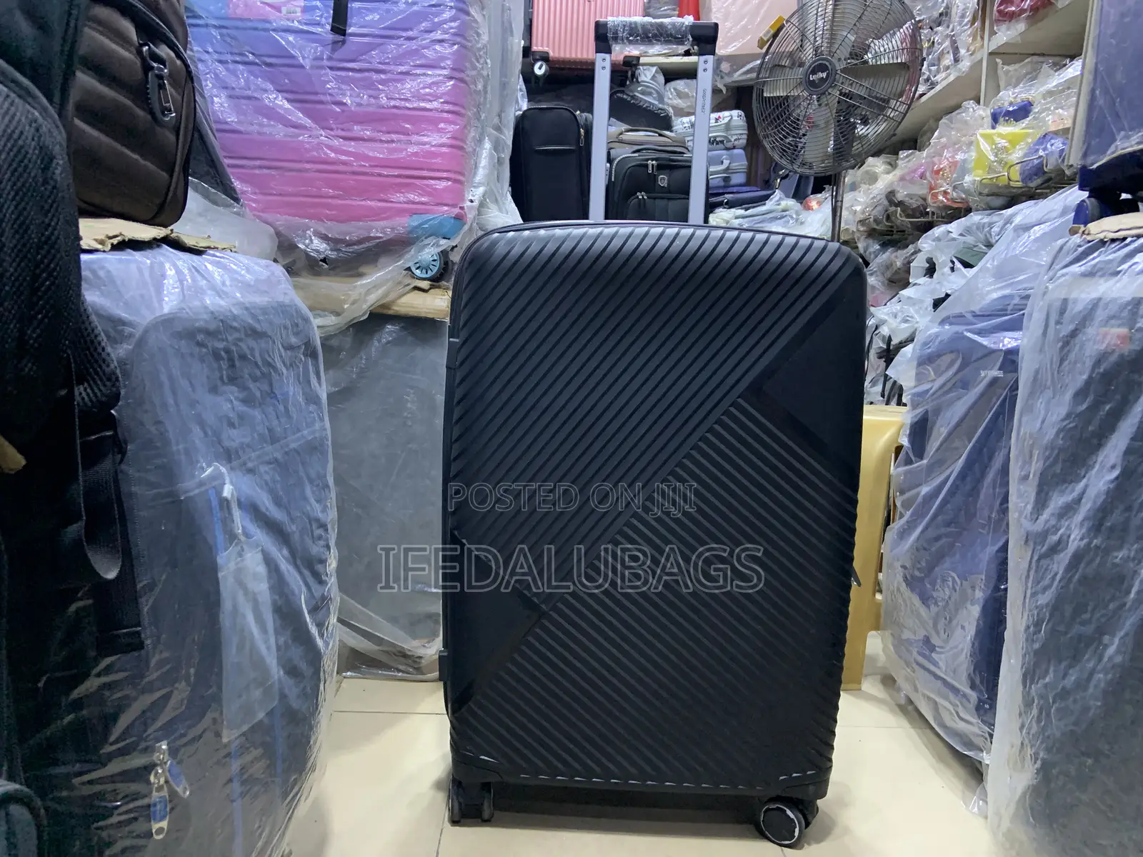 Big Size Quality Unbreakable Rubber Travel Luggage
