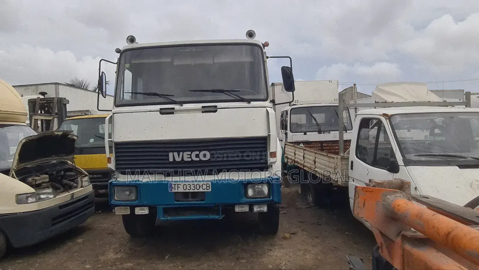 Foreign Used Iveco 10 Tires Trailer Head 196-30