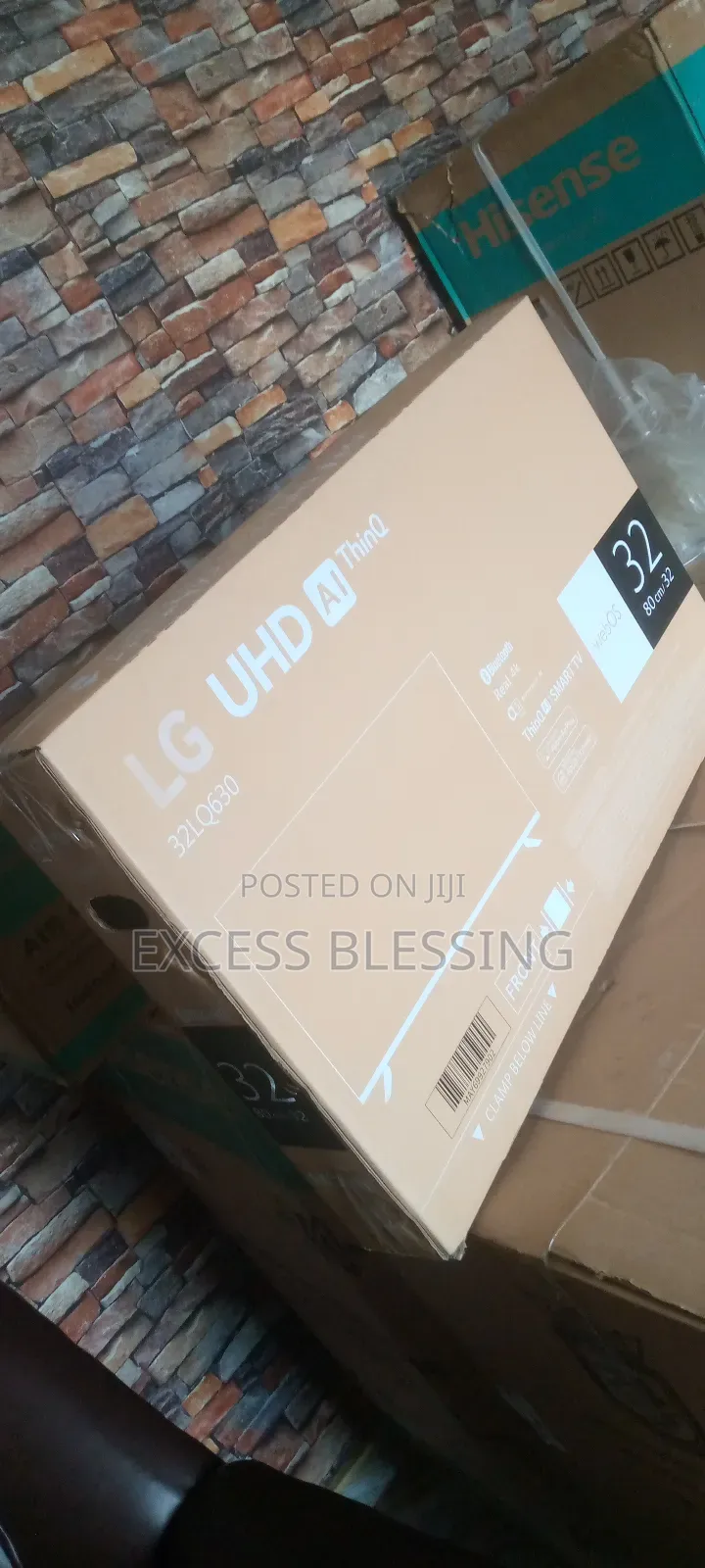 Brand New LG 32" Frameless Smart Television+Wi-Fi-32lq630