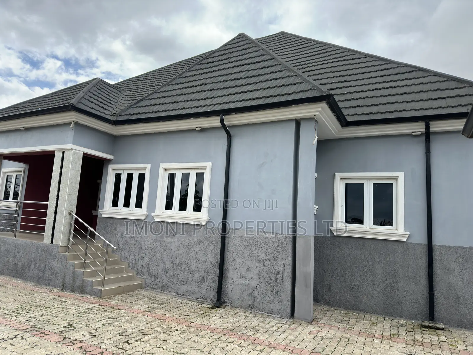 4bdrm Bungalow in Fo1, Kubwa for sale