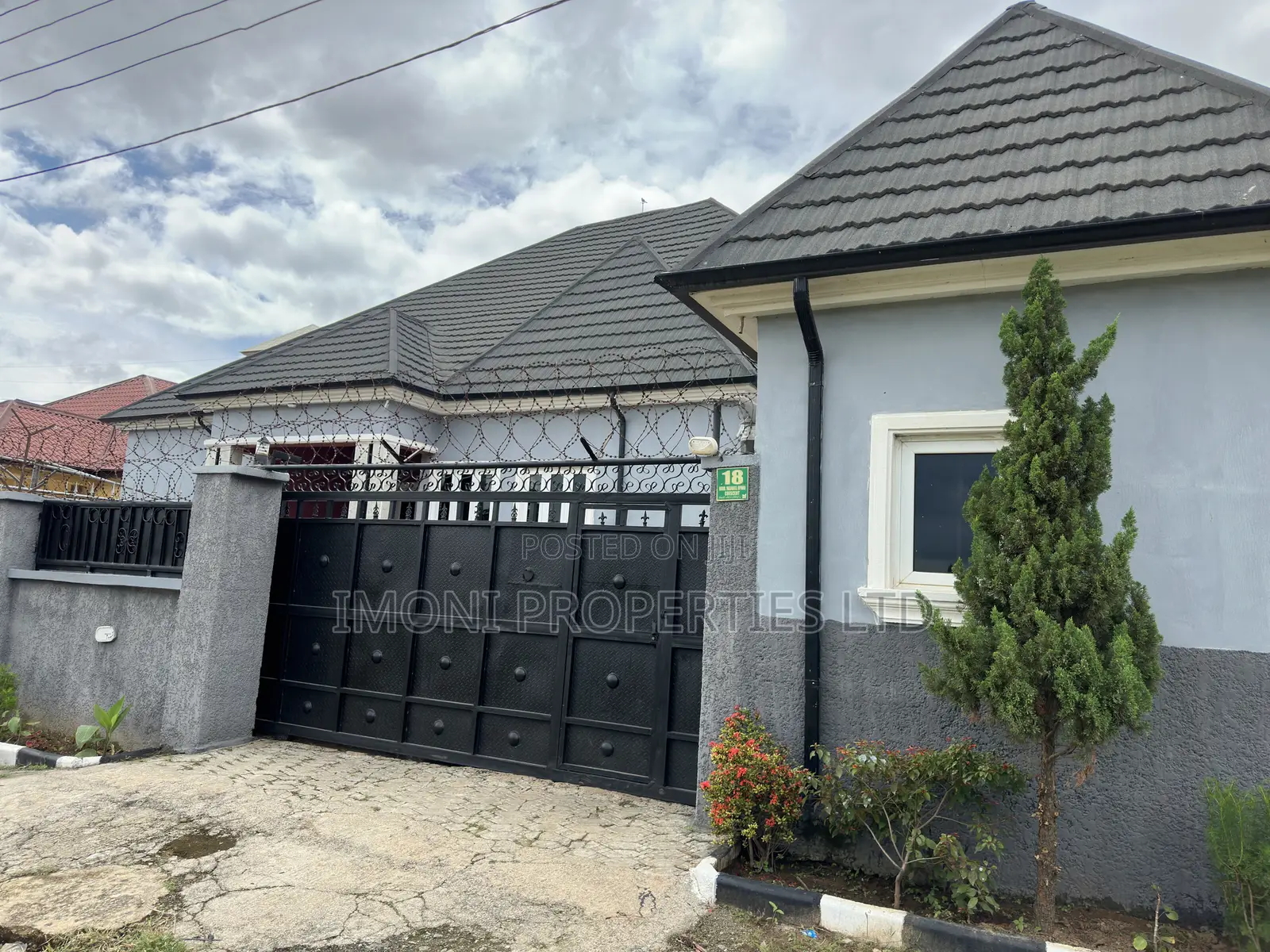 4bdrm Bungalow in Fo1, Kubwa for sale