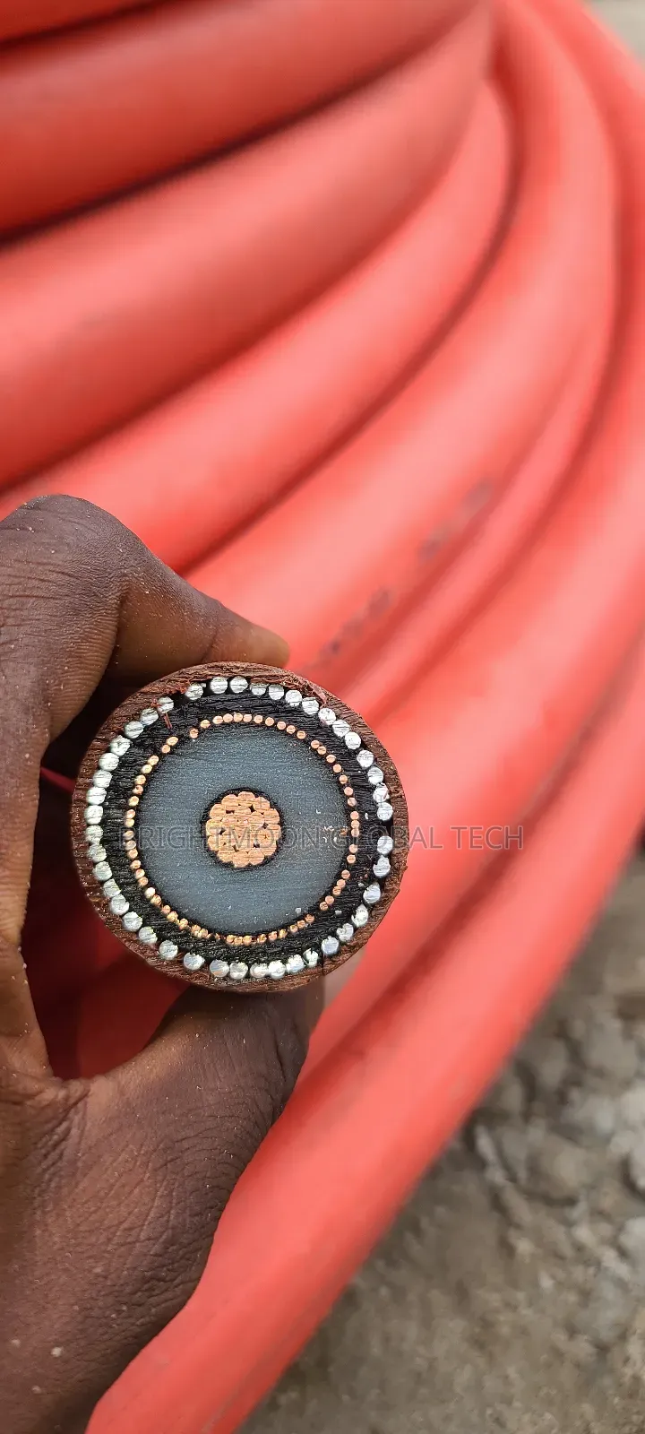70mm 33kv 1core Xlpe Armoured Cable and Wires 