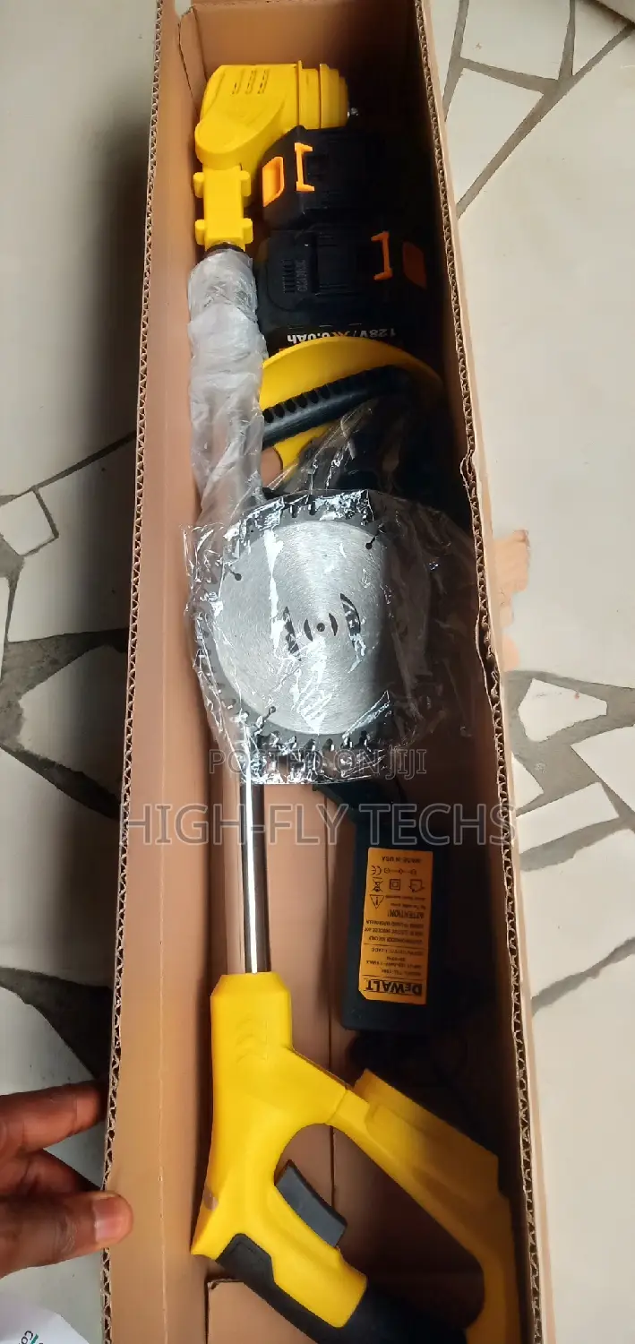 Dewalt Cordless and Lightweight Convenient Lawn Mower