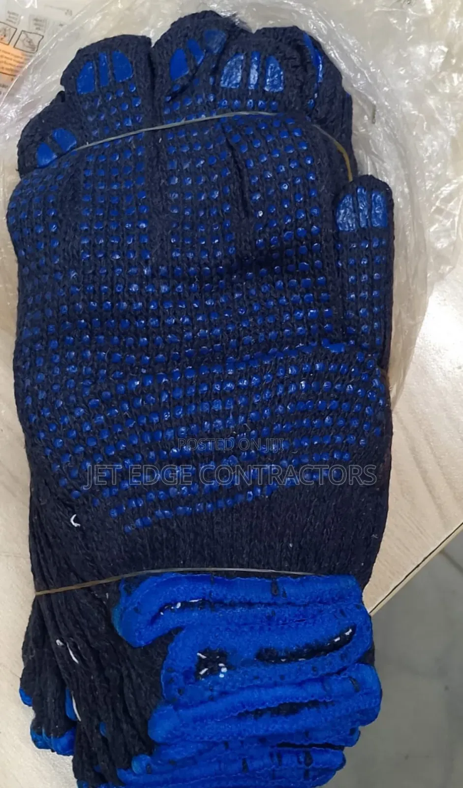 Dotted Gloves