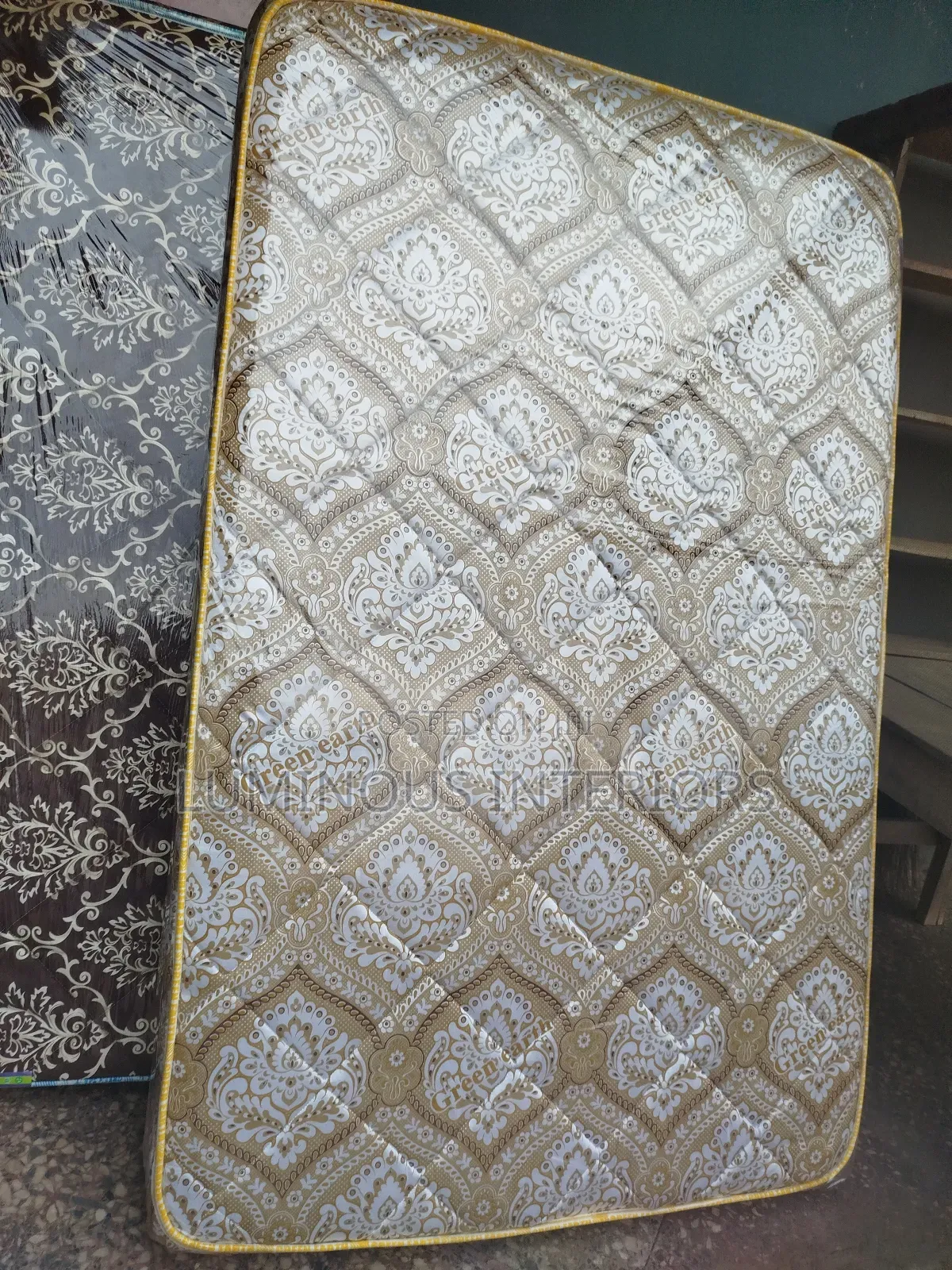 4 By 6 (8 Inches) Semi Orthopaedic Mattress