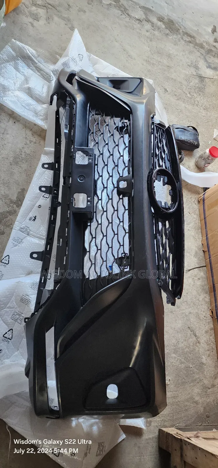 Complete Front Bumper for Toyota Fortuner 2023 Wit Daylight