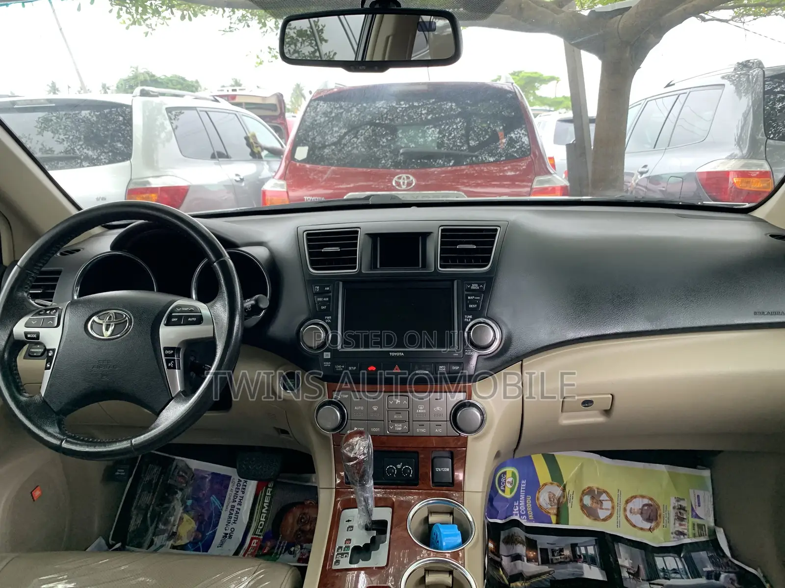 Toyota Highlander Limited 2012 White