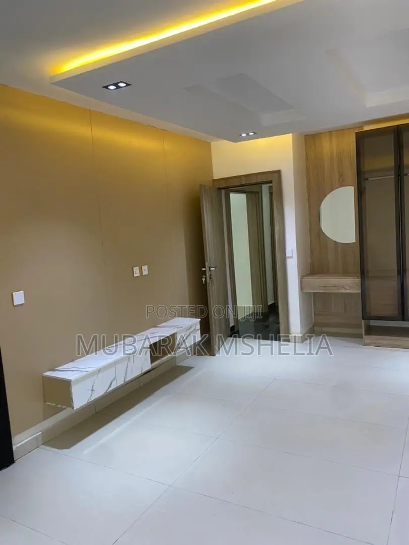 4bdrm Duplex in Gwarinpa for sale