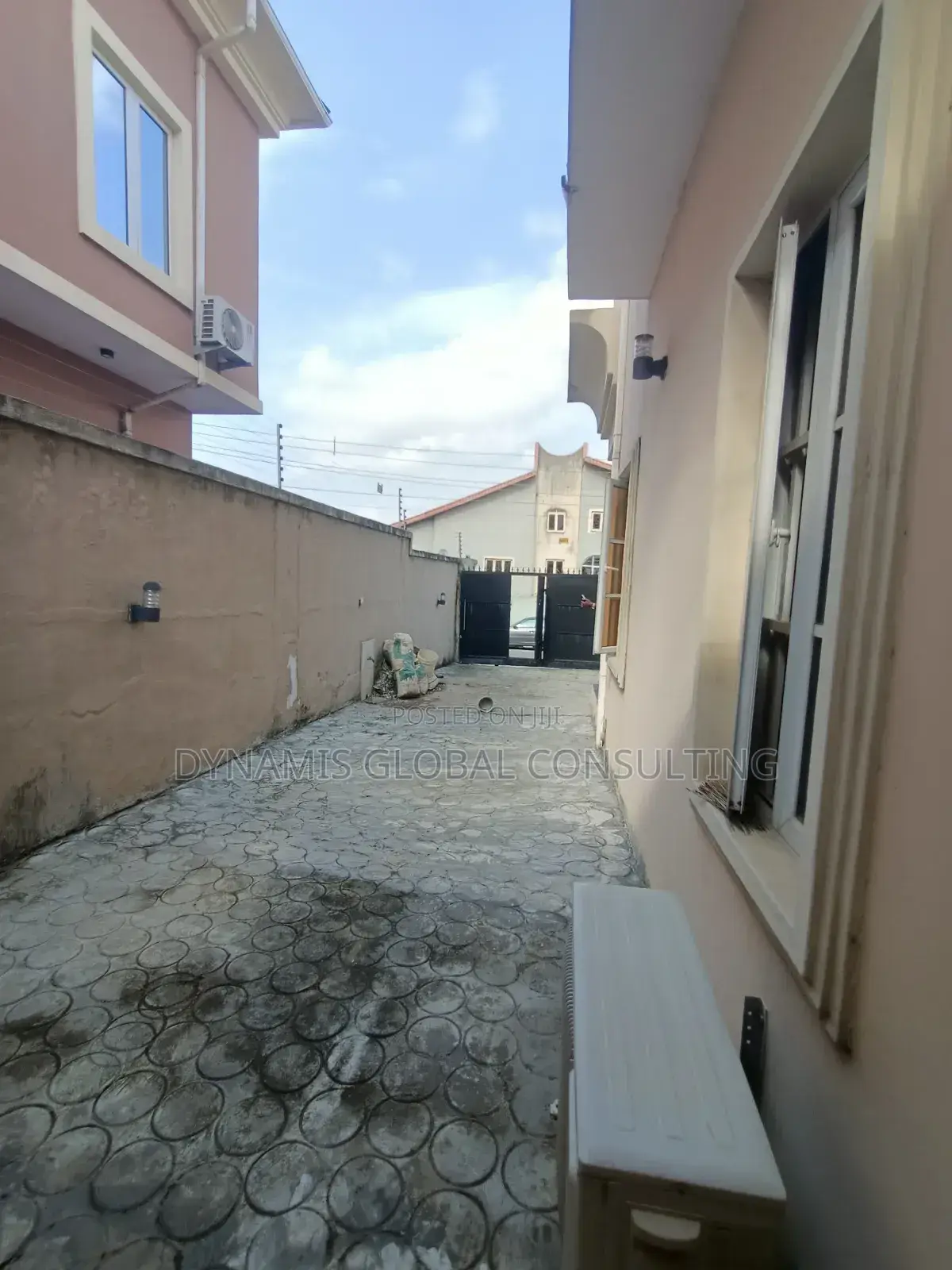 Furnished 4bdrm Duplex in Magodo Phase 1 Gra for rent