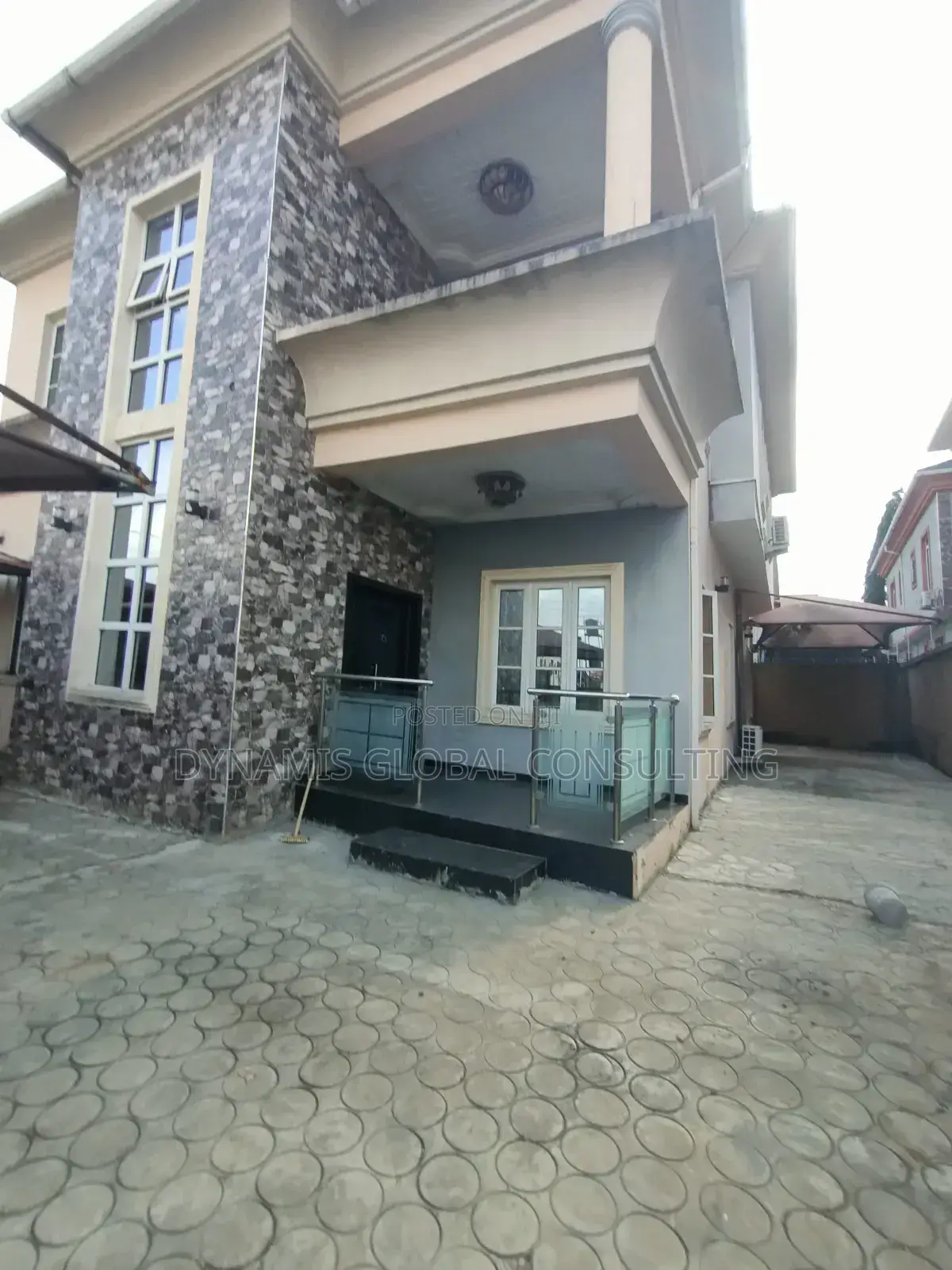 Furnished 4bdrm Duplex in Magodo Phase 1 Gra for rent
