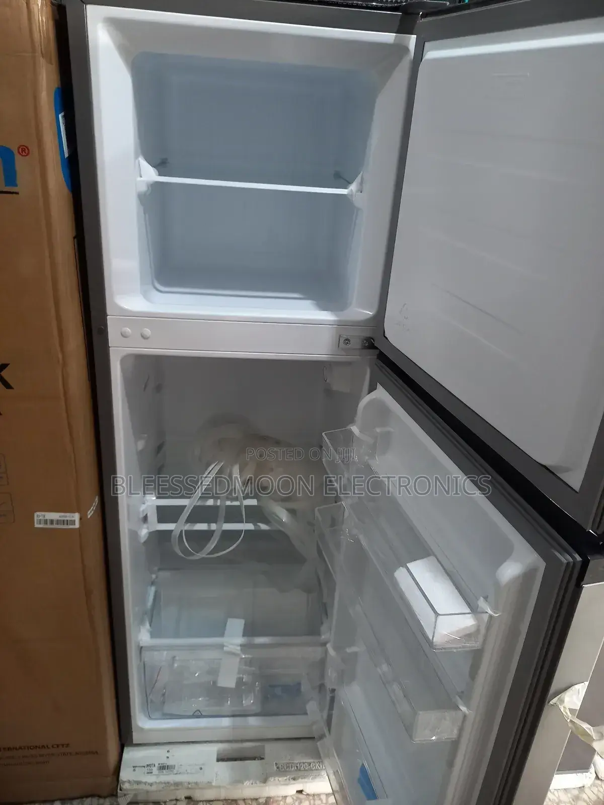 Hisense Stabiliser Free Standing Fridge 250L 3 Years Warrant