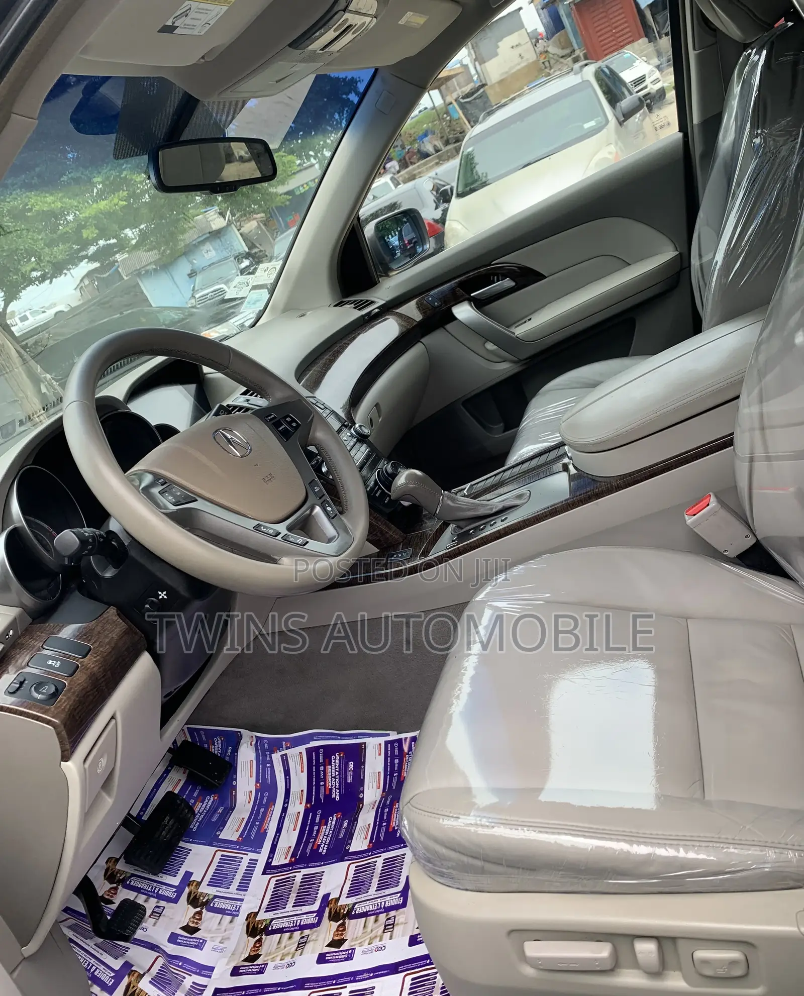 Acura MDX SUV 4dr AWD (3.7L 6cyl 6A) 2012 Gray
