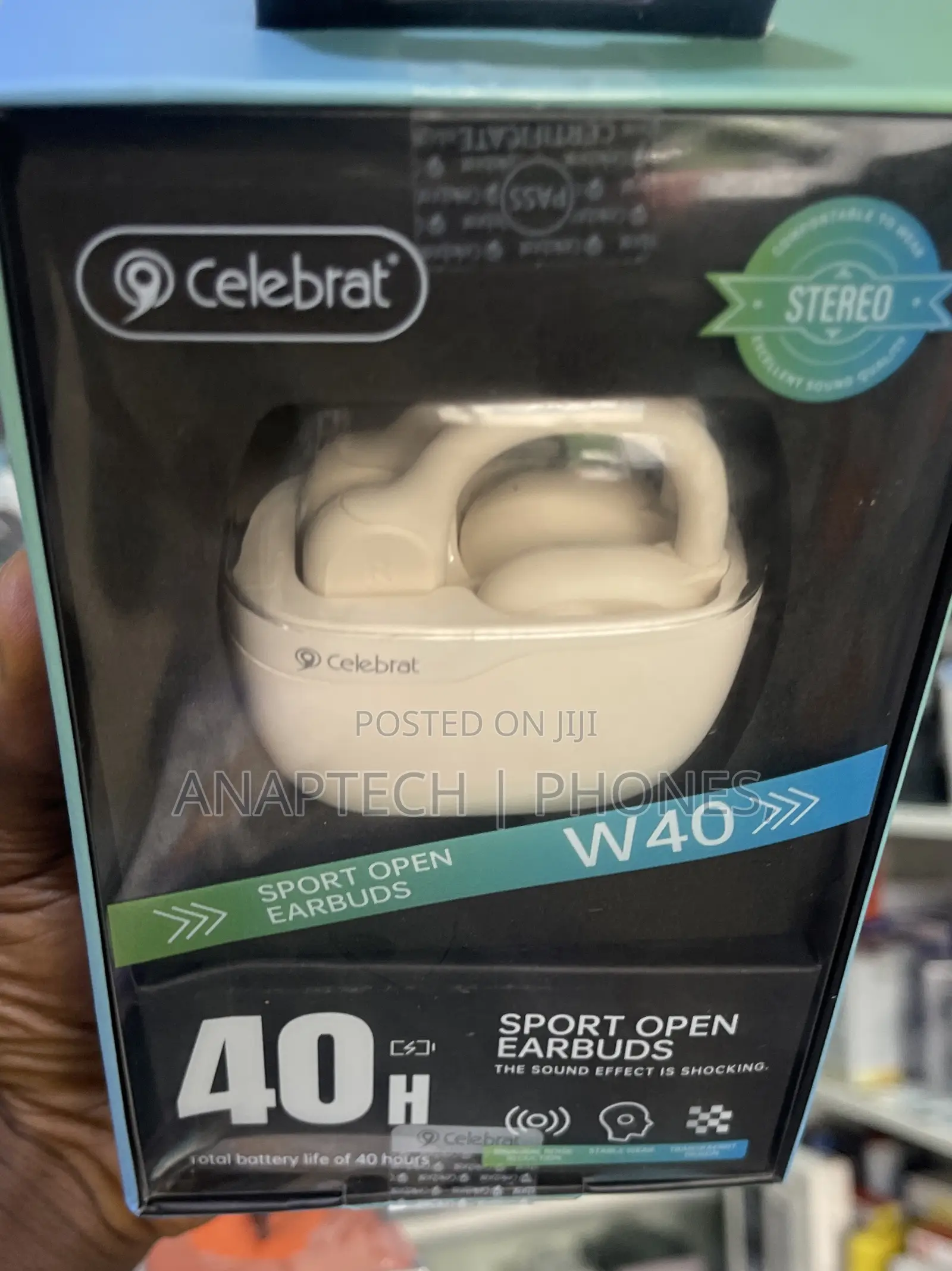 Airpod on the Earbuds Celebrat Last for 40 Hours