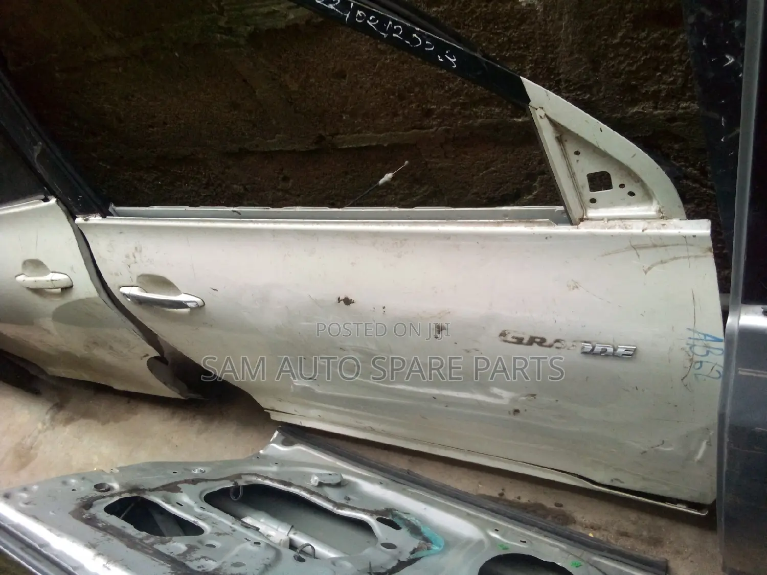 Toyota Highlander 08 Empty Door Front Right Side