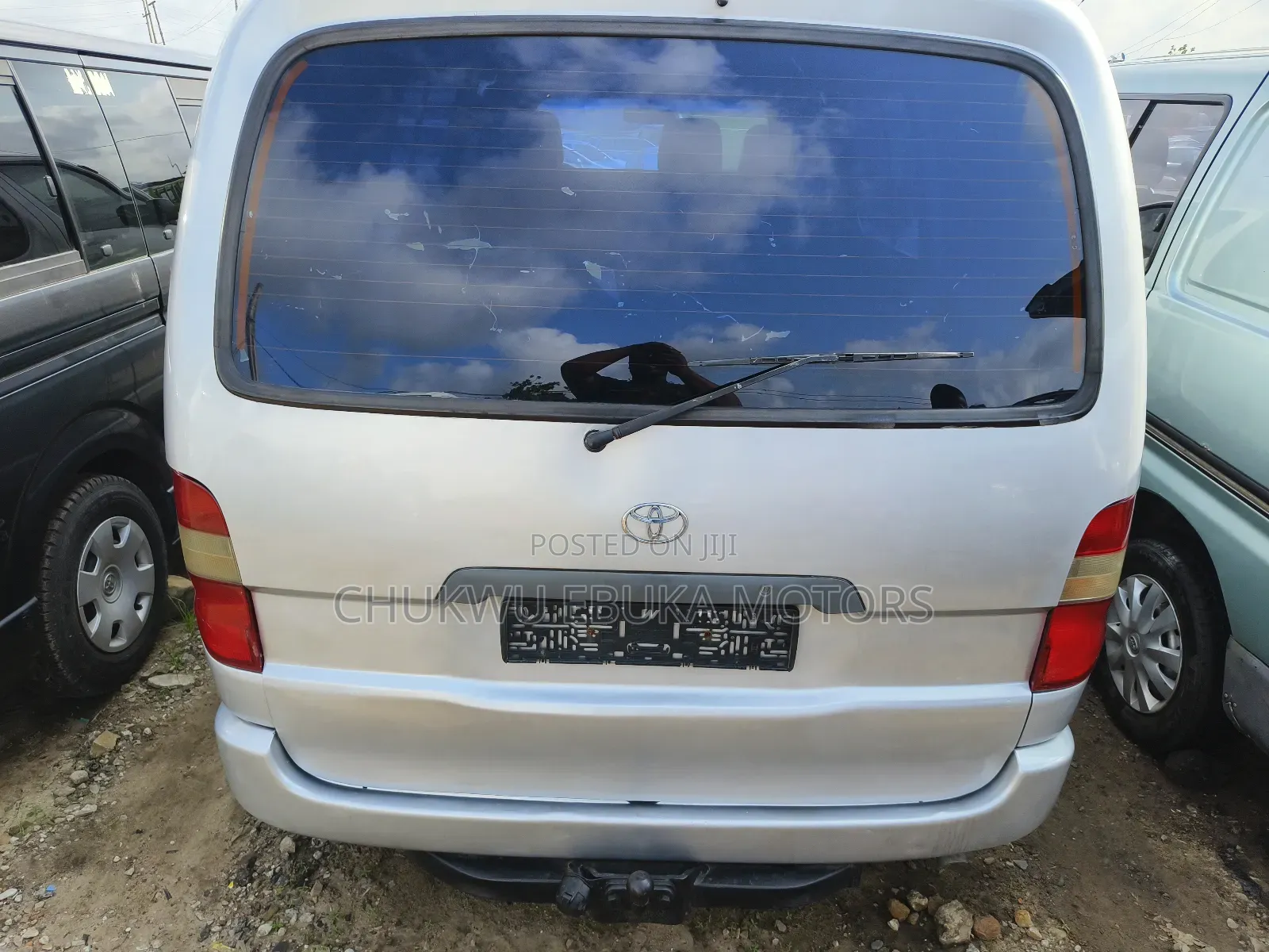 Toyota HiAce 2001 Silver