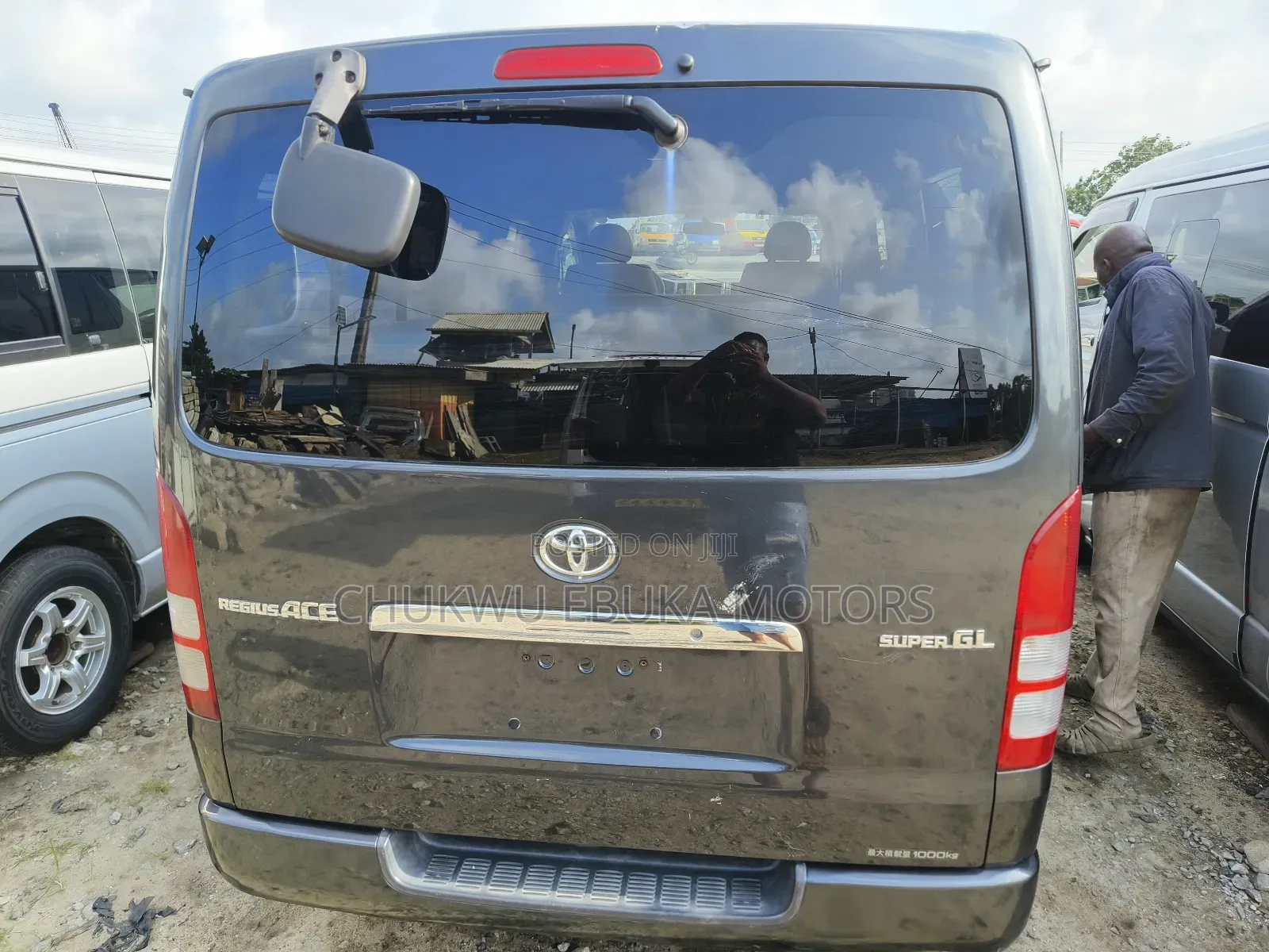 Toyota HiAce 2013 Grey