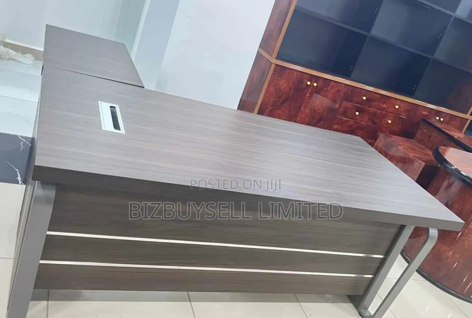 Super Executive Office Table With Extension and Mobile Drawe