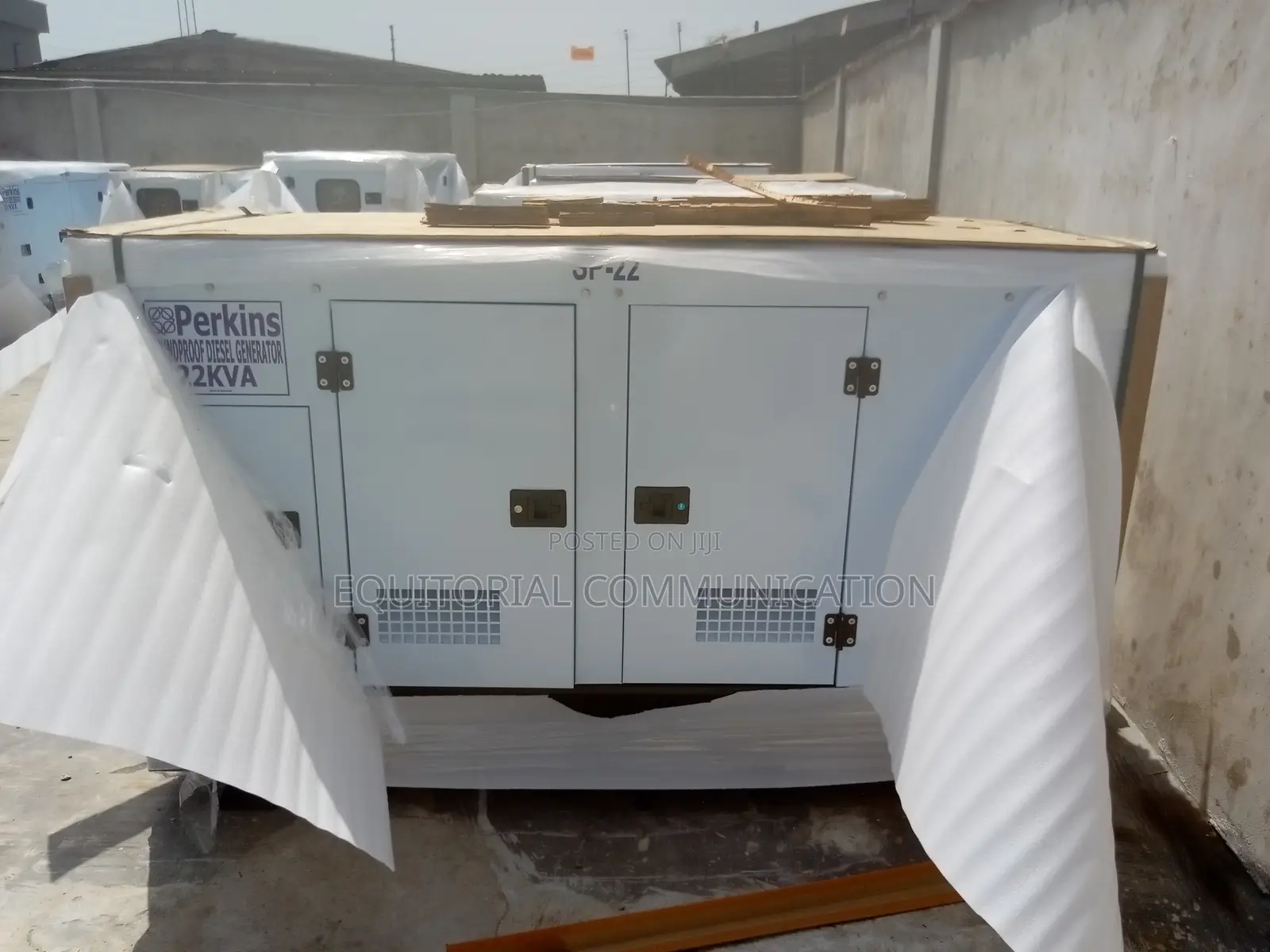 22kva Perkins Silent Diesel Generator.