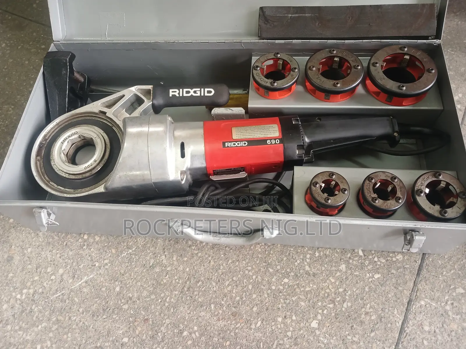 Ridgid 690 Pipe Threading Machine 1⁄2" - 2"