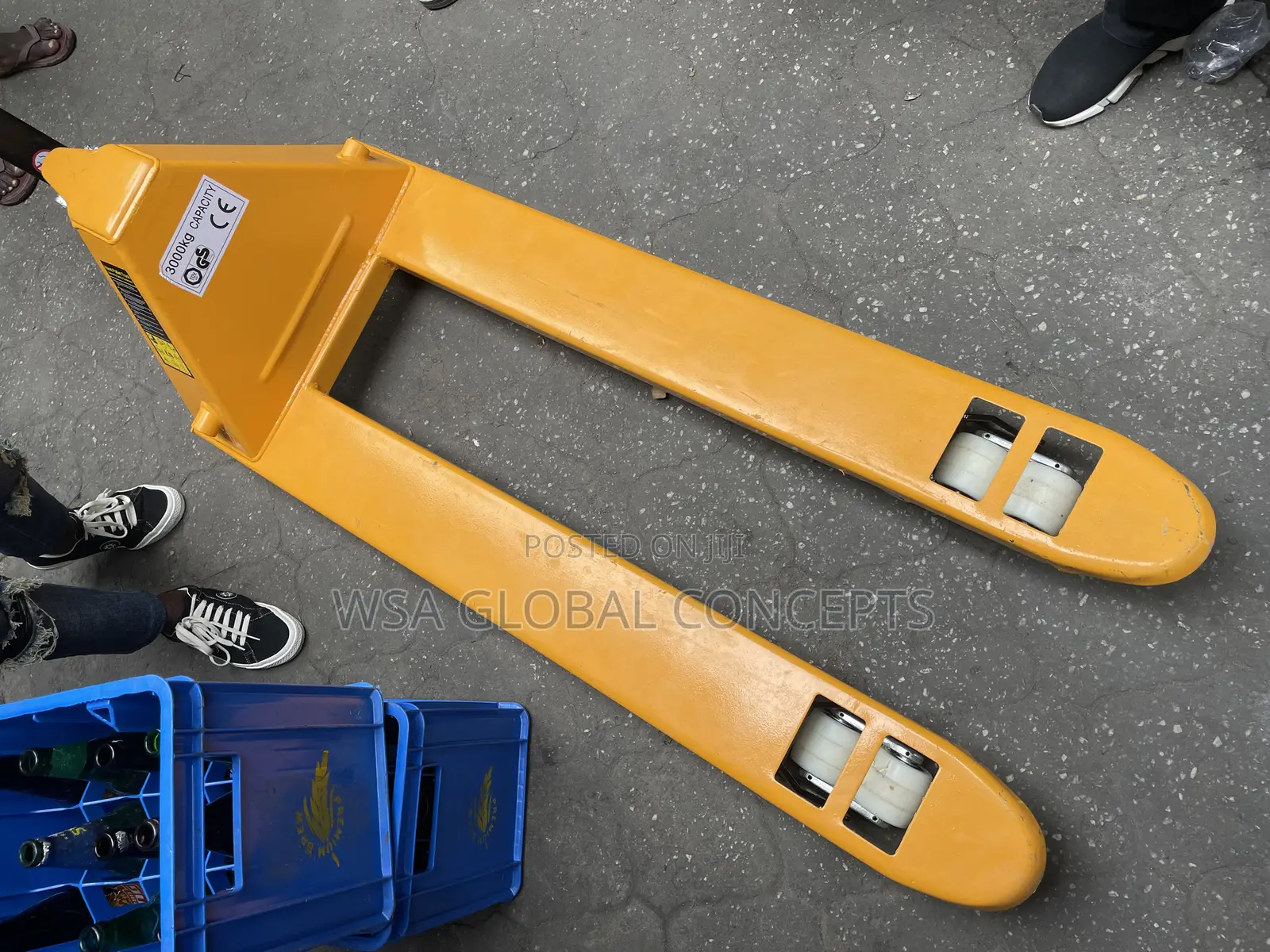 3000 Kg Hand Pallets Truck
