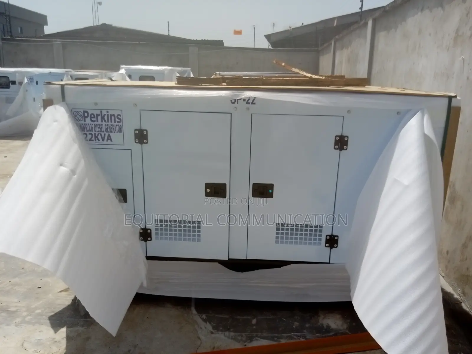 Quality Perkins 22kva Soundproof DIESEL Generator