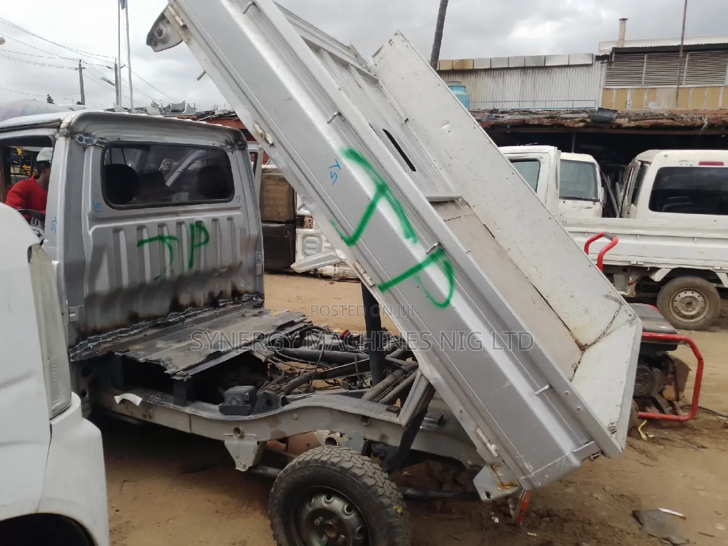 Hijet Tipper Truck