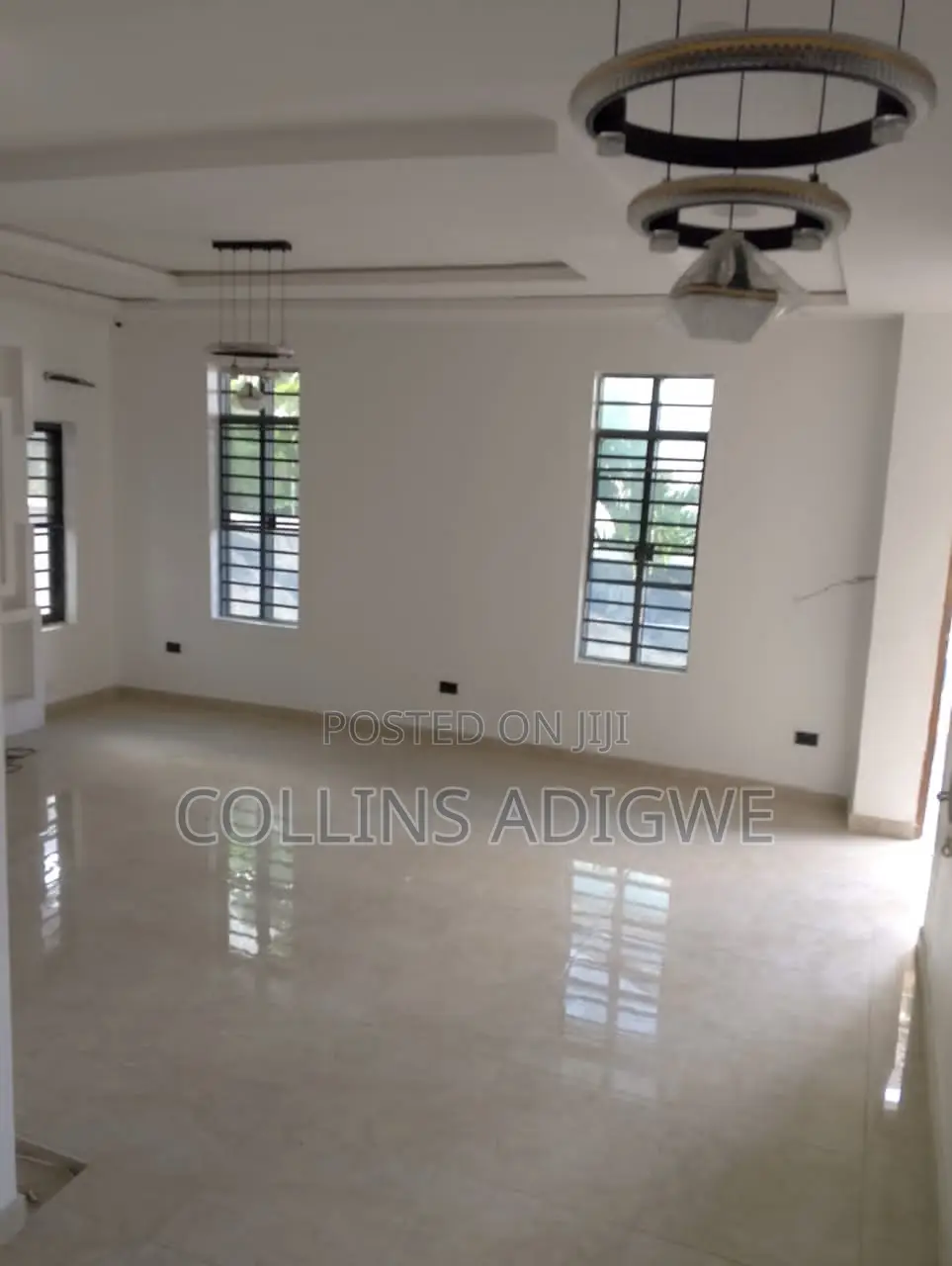 5bdrm Duplex in Ikota Villa Chevron for sale