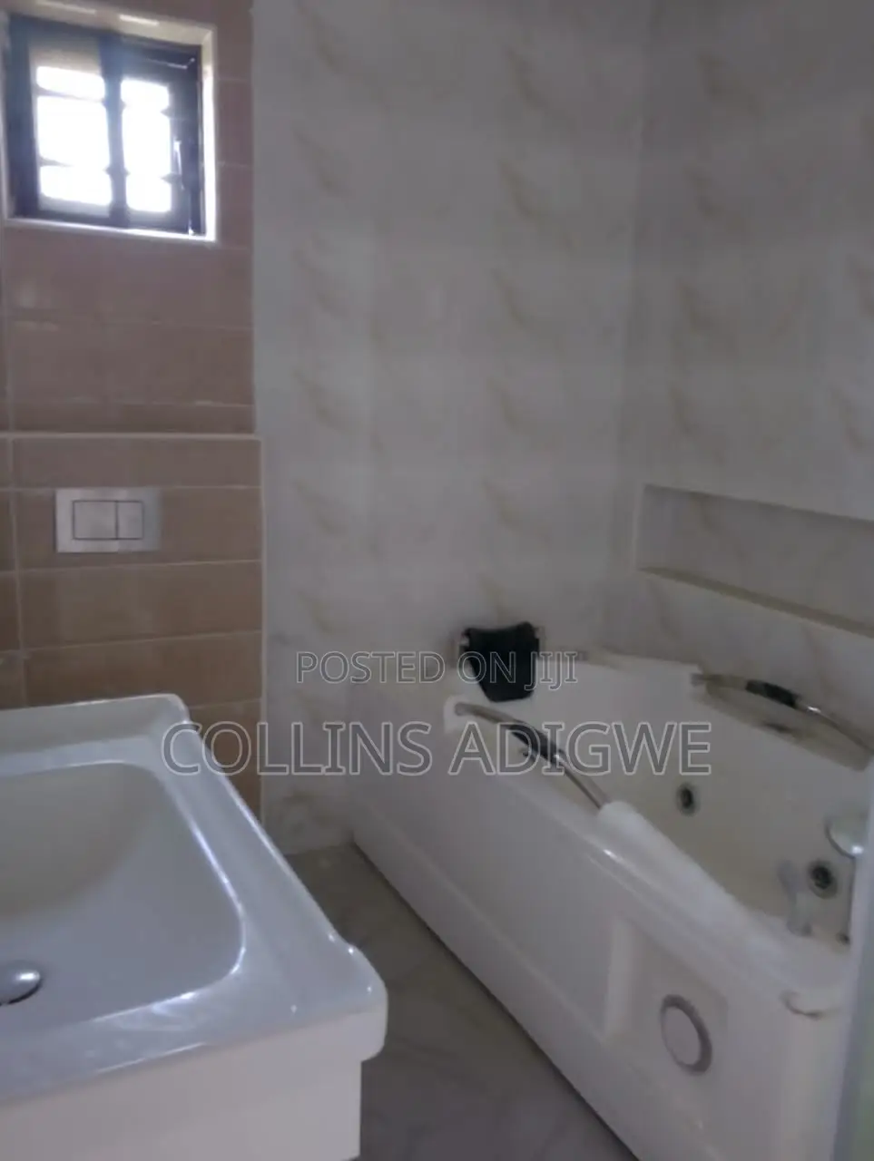 5bdrm Duplex in Ikota Villa Chevron for sale
