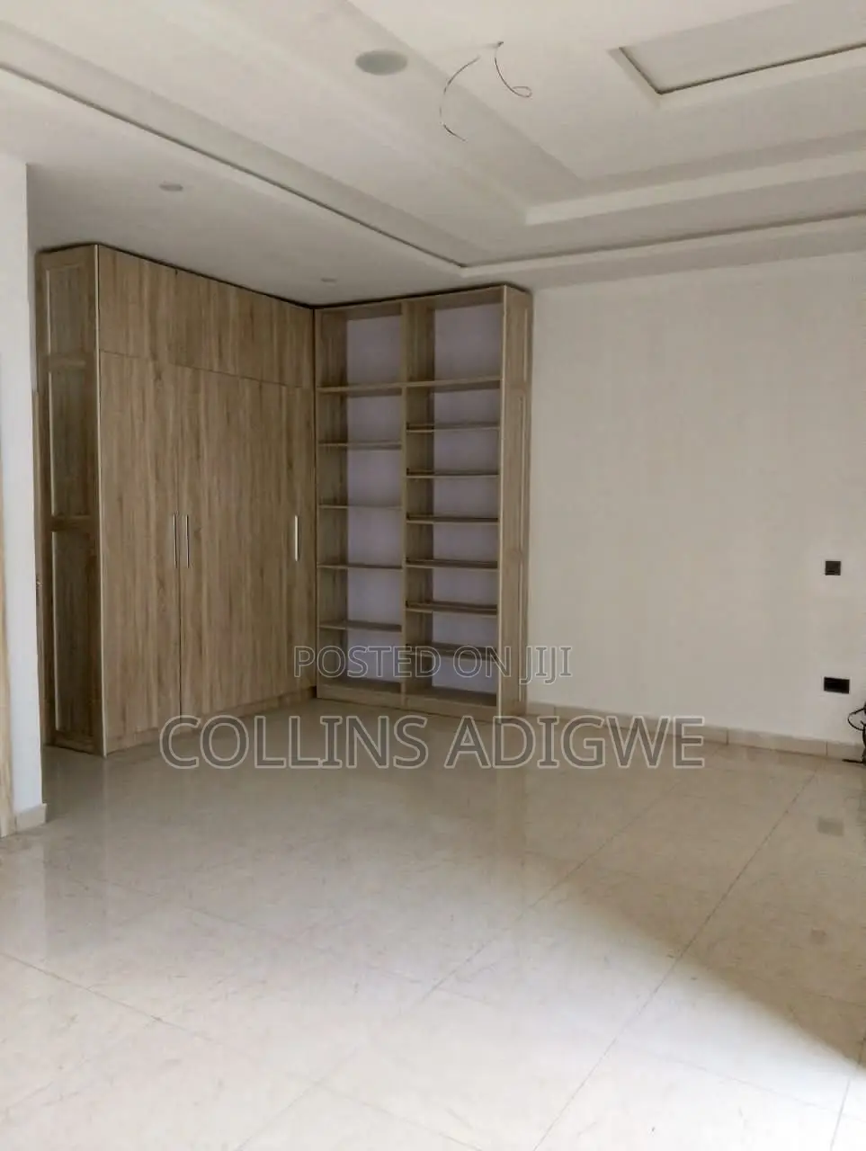 5bdrm Duplex in Ikota Villa Chevron for sale