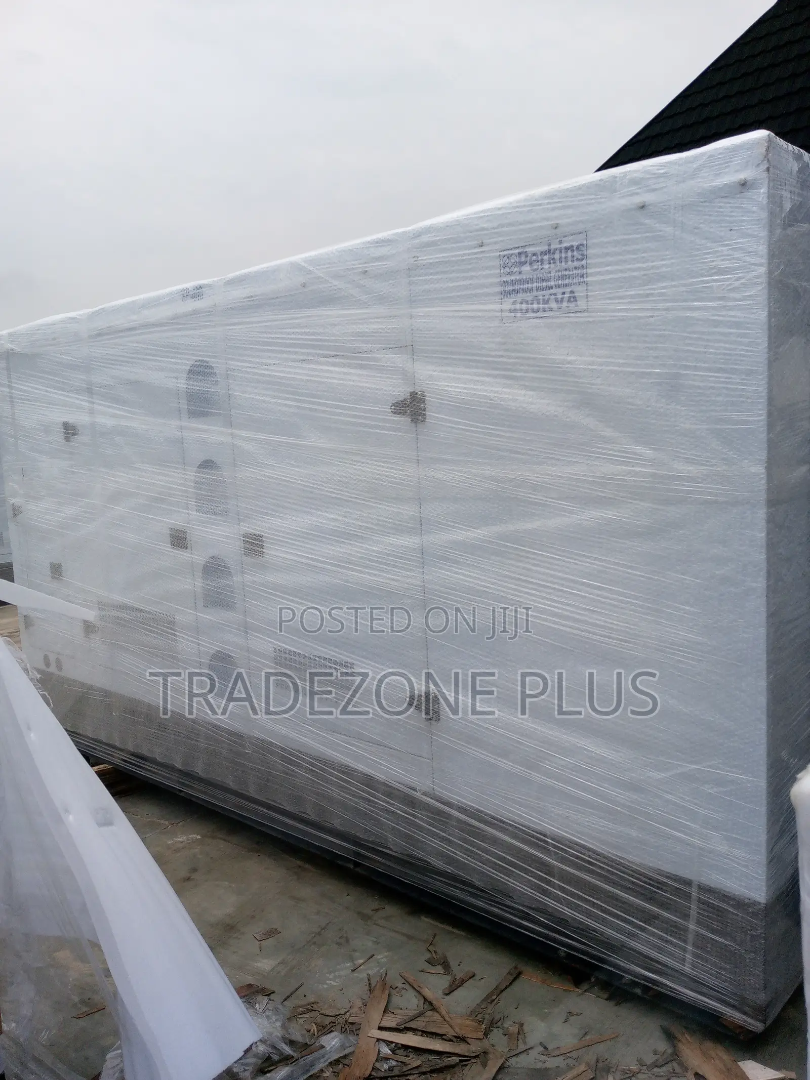 Noiseless Perkins 400va DIESEL Generator